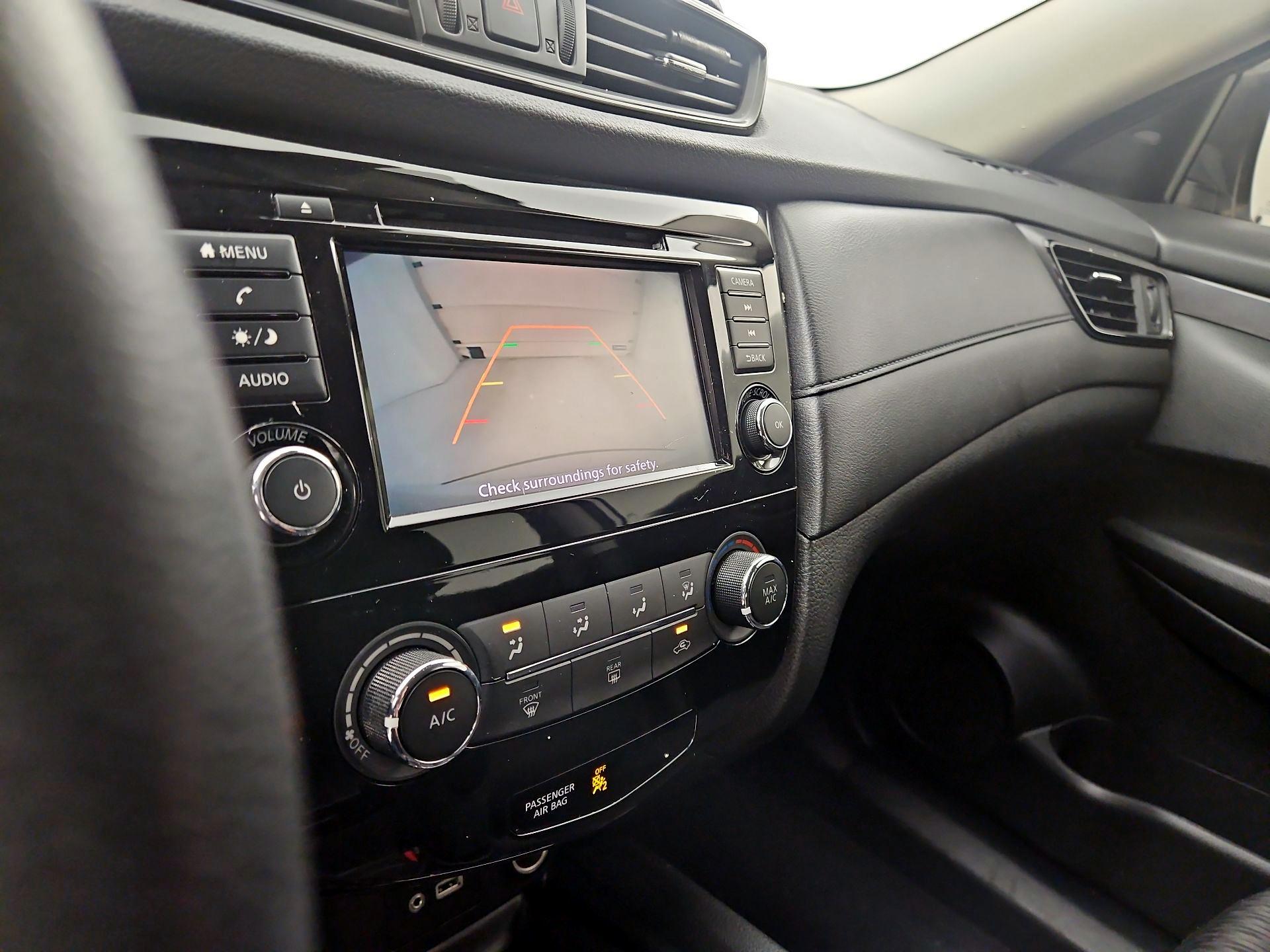 Thumbnail: 2020 Nissan Rogue - 14
