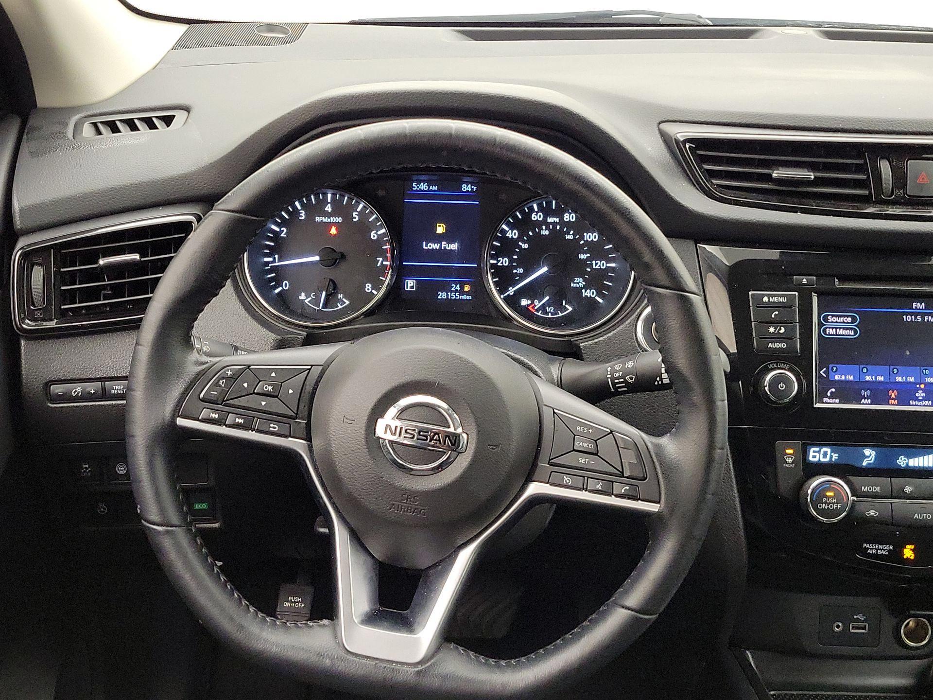 Thumbnail: 2021 Nissan Rogue Sport - 10