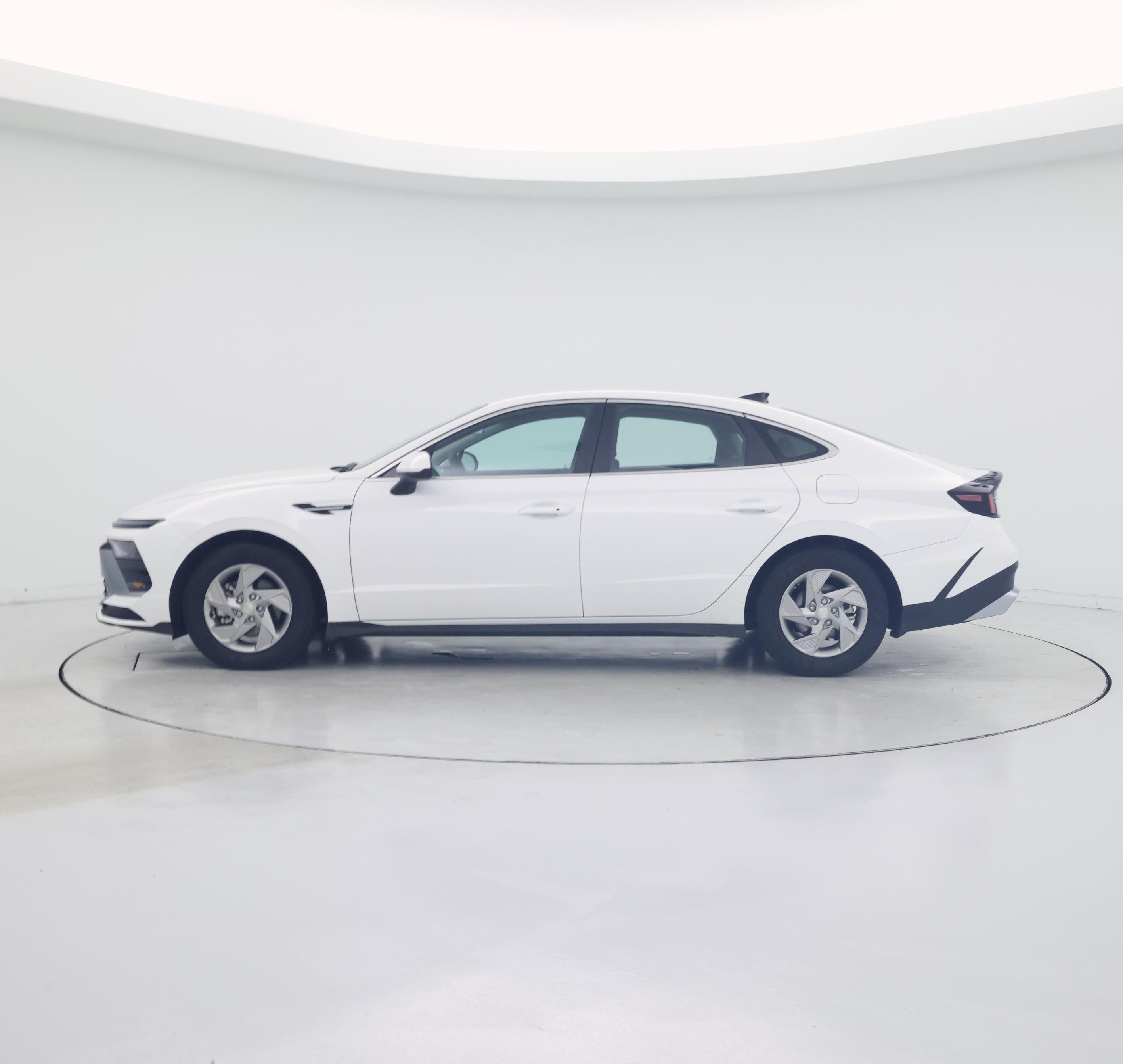 Thumbnail: 2025 Hyundai Sonata - 3