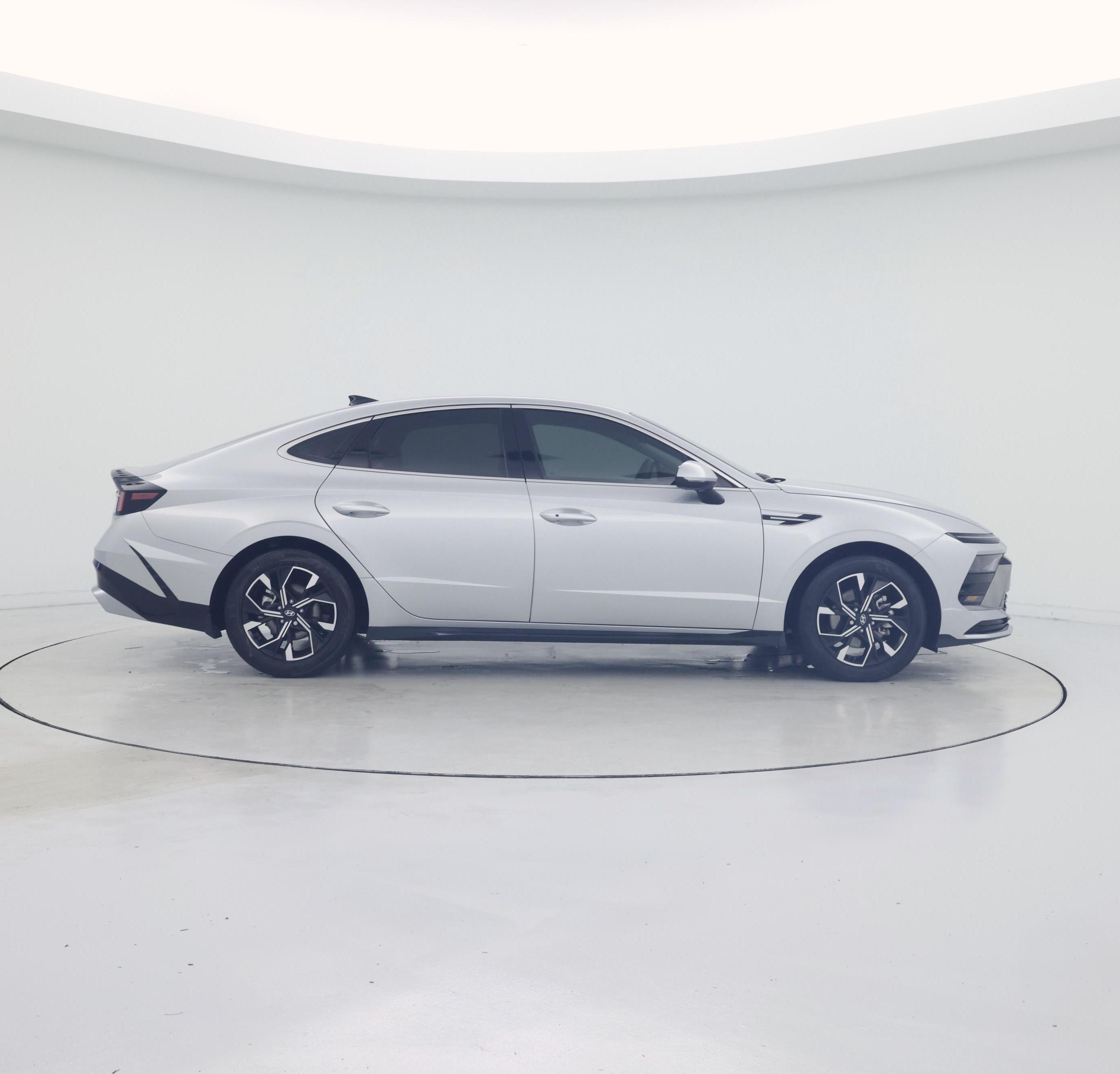 Thumbnail: 2025 Hyundai Sonata - 7