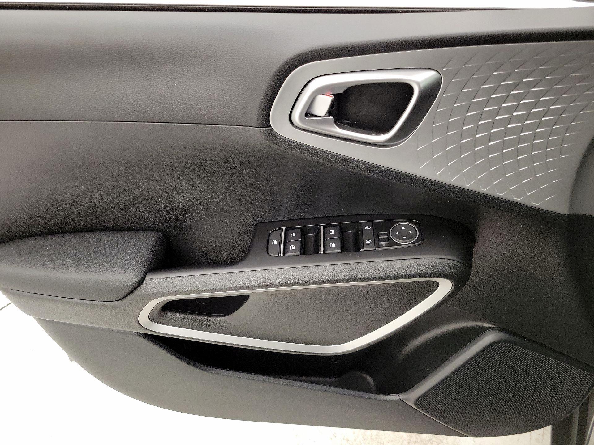 Thumbnail: 2024 Kia Soul - 12