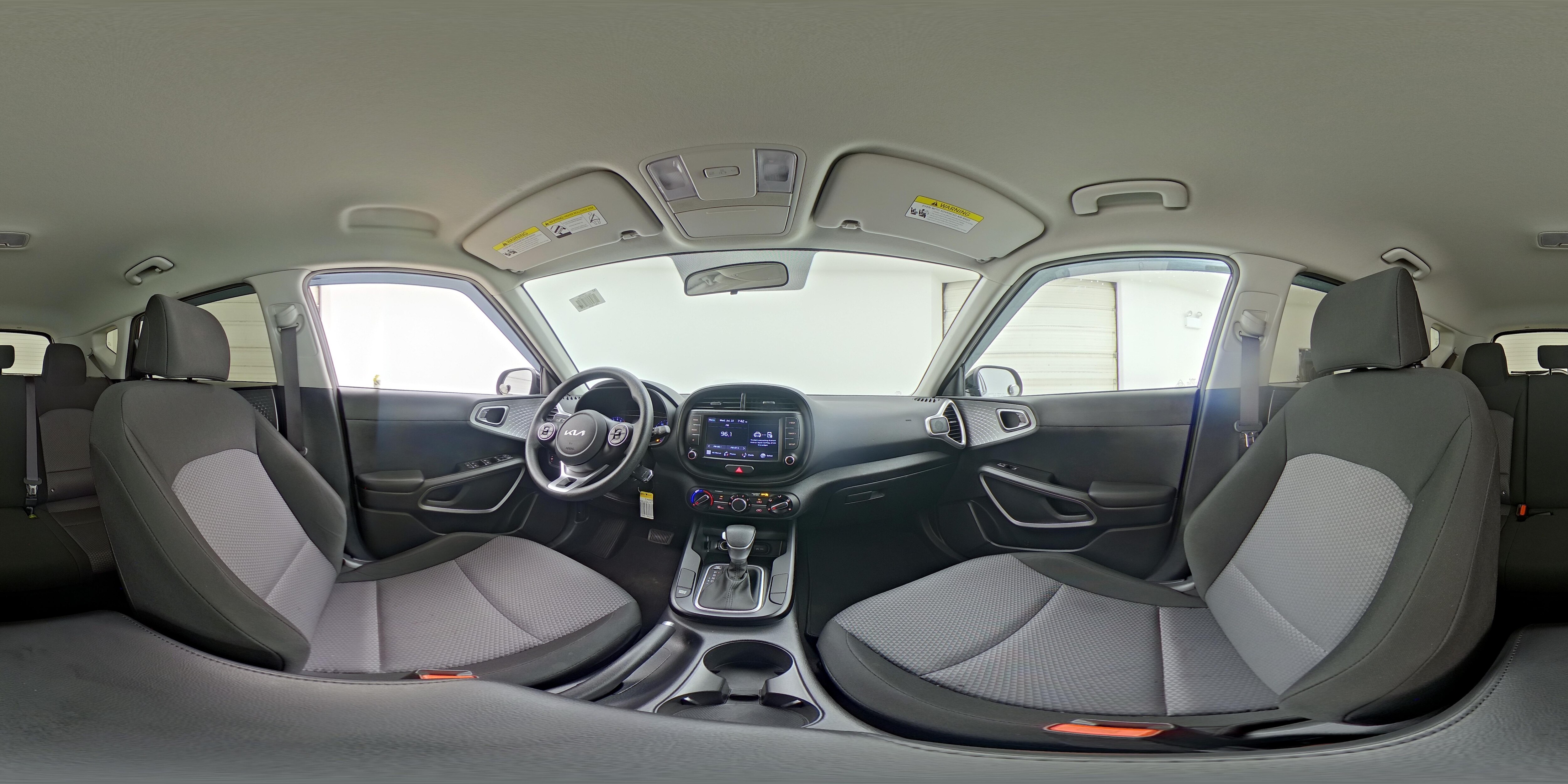 2022 Kia Soul LX - Photo 24