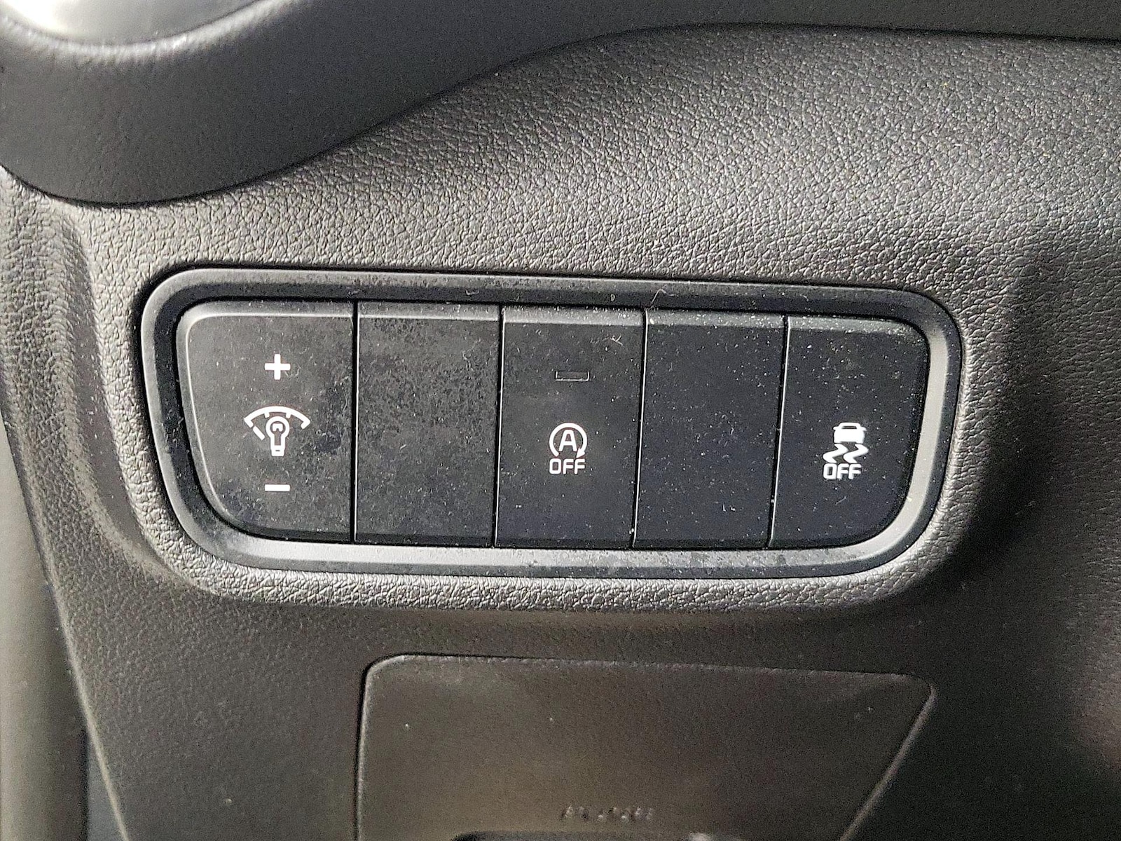 2022 Kia Soul LX - Photo 14