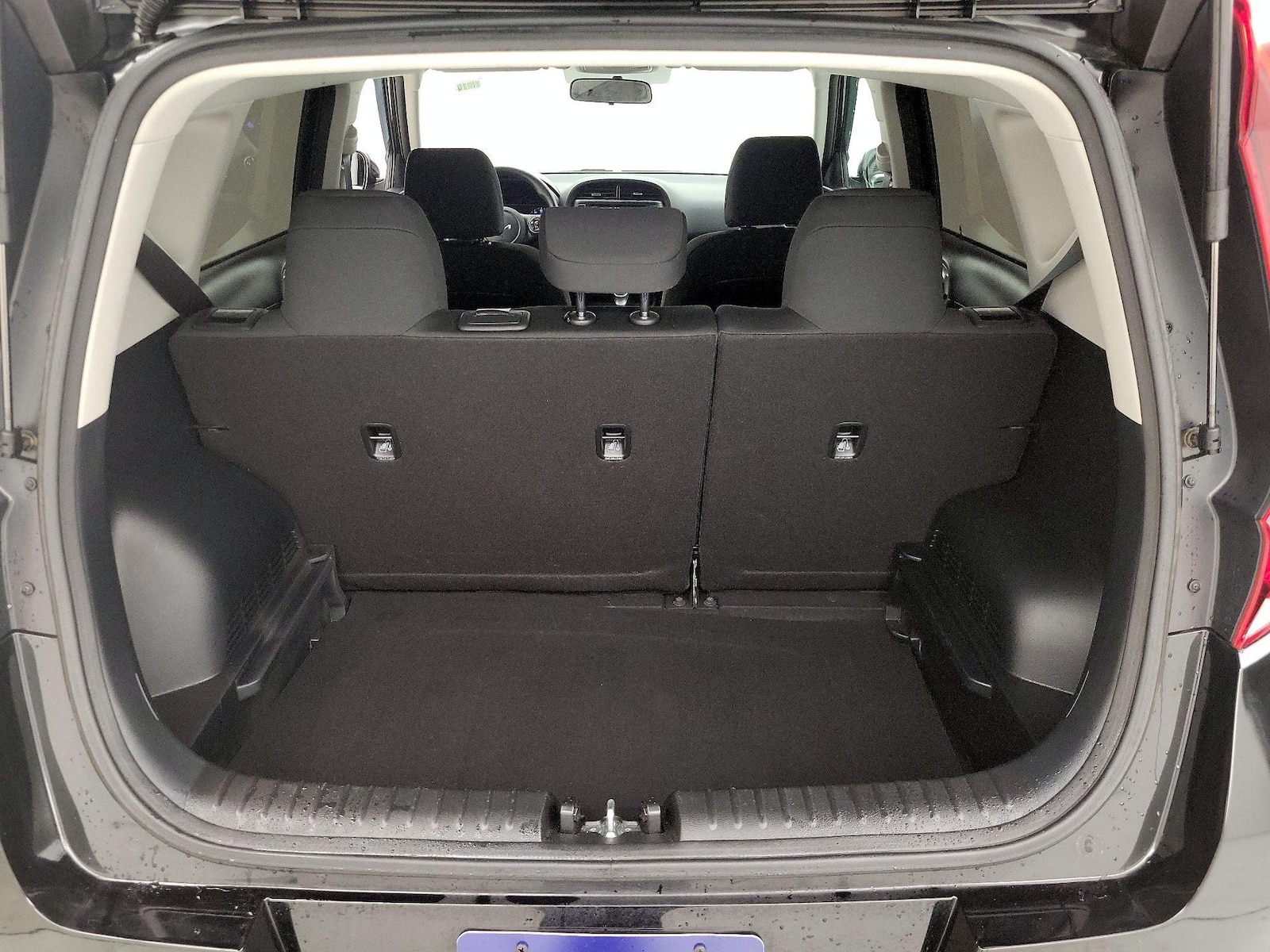 2022 Kia Soul LX - Photo 21