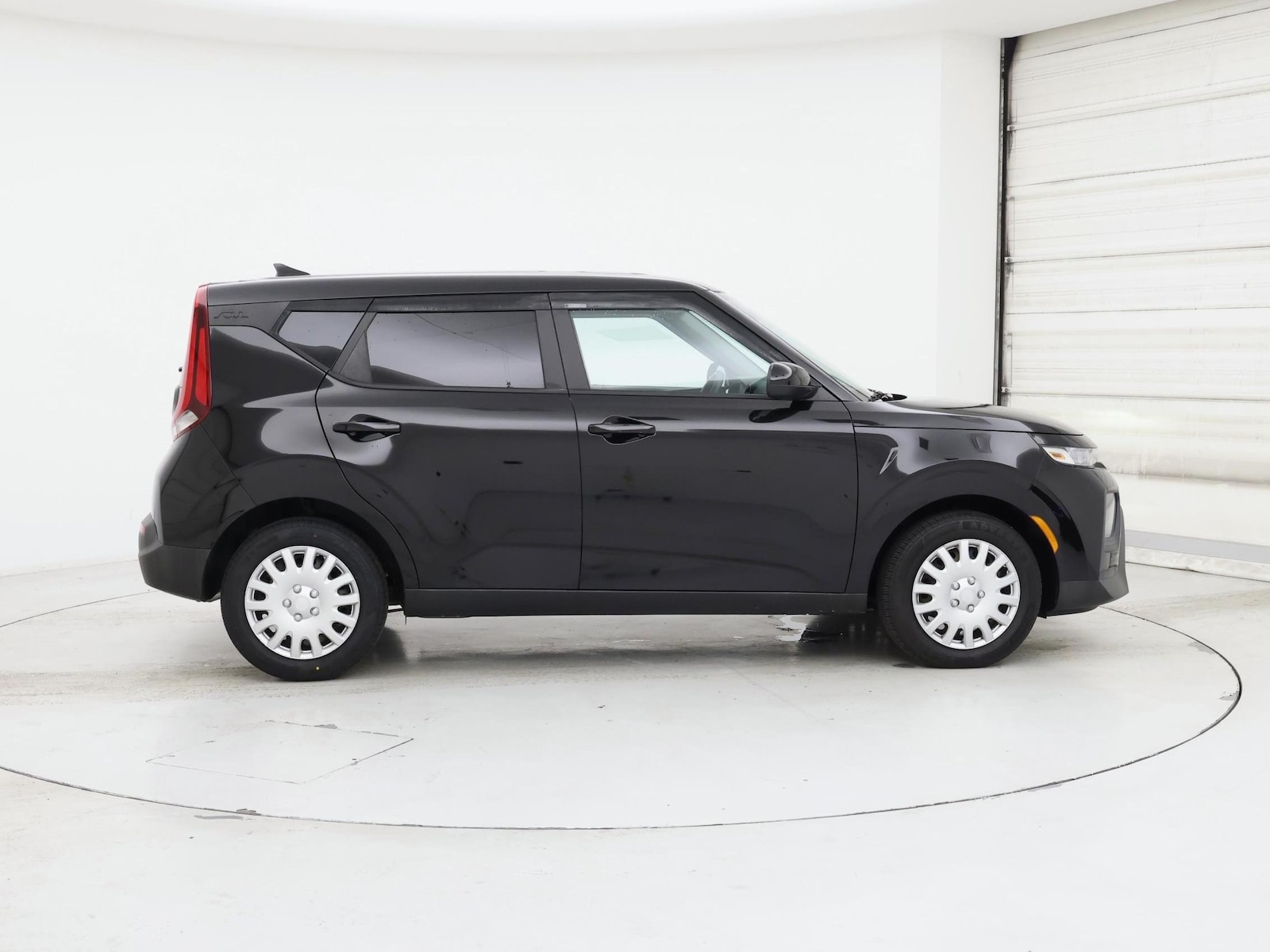 2022 Kia Soul LX - Photo 8
