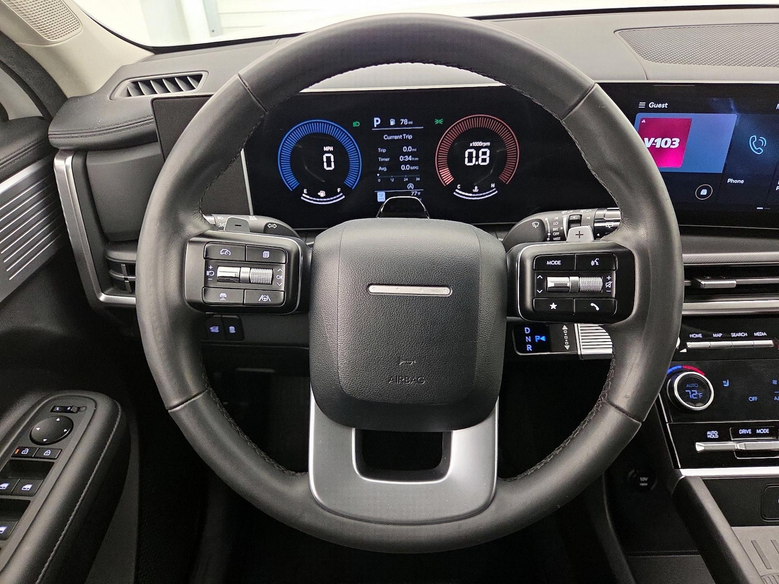 2025 Hyundai Santa Fe SEL - Photo 11