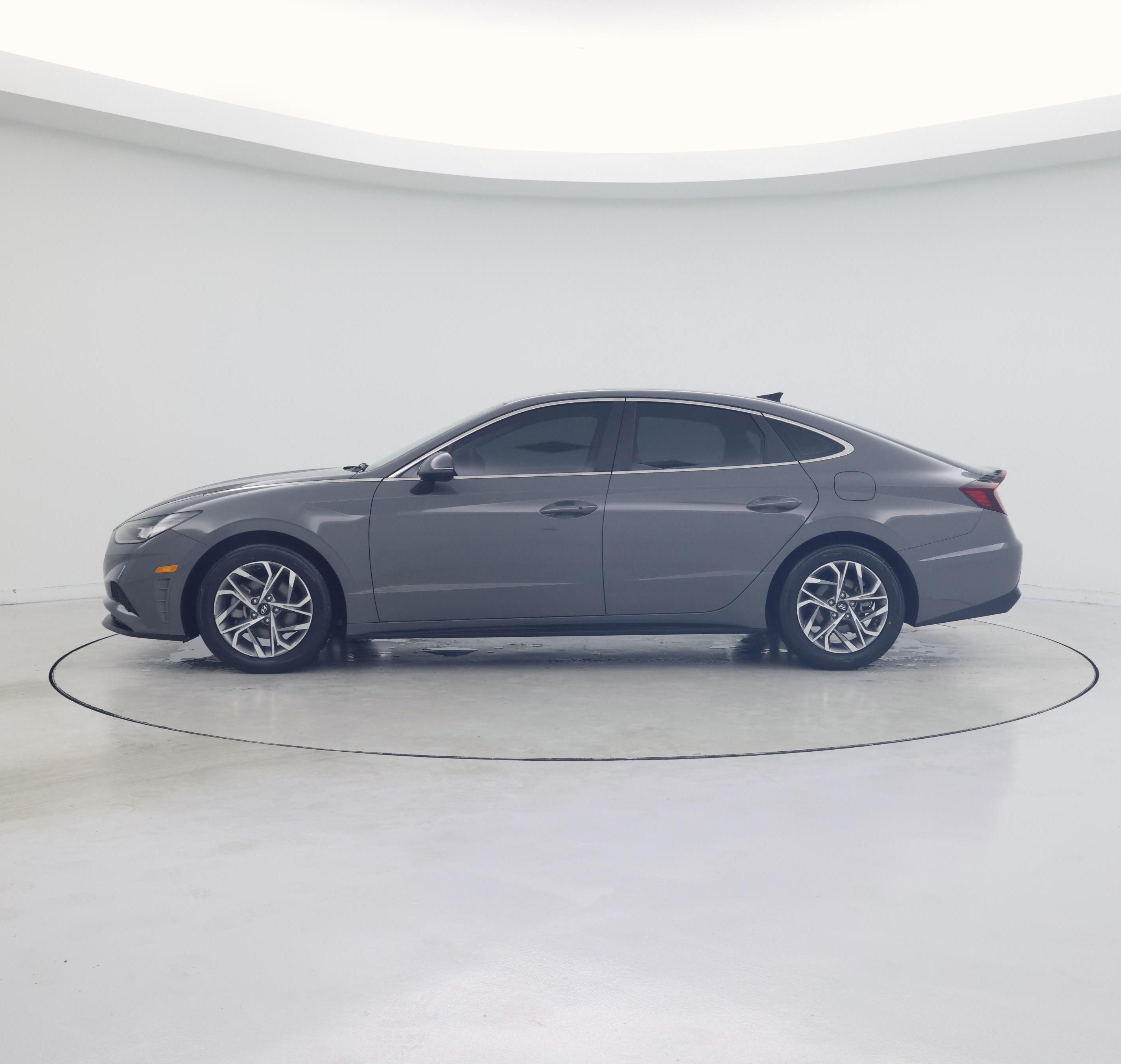 Thumbnail: 2023 Hyundai Sonata - 3