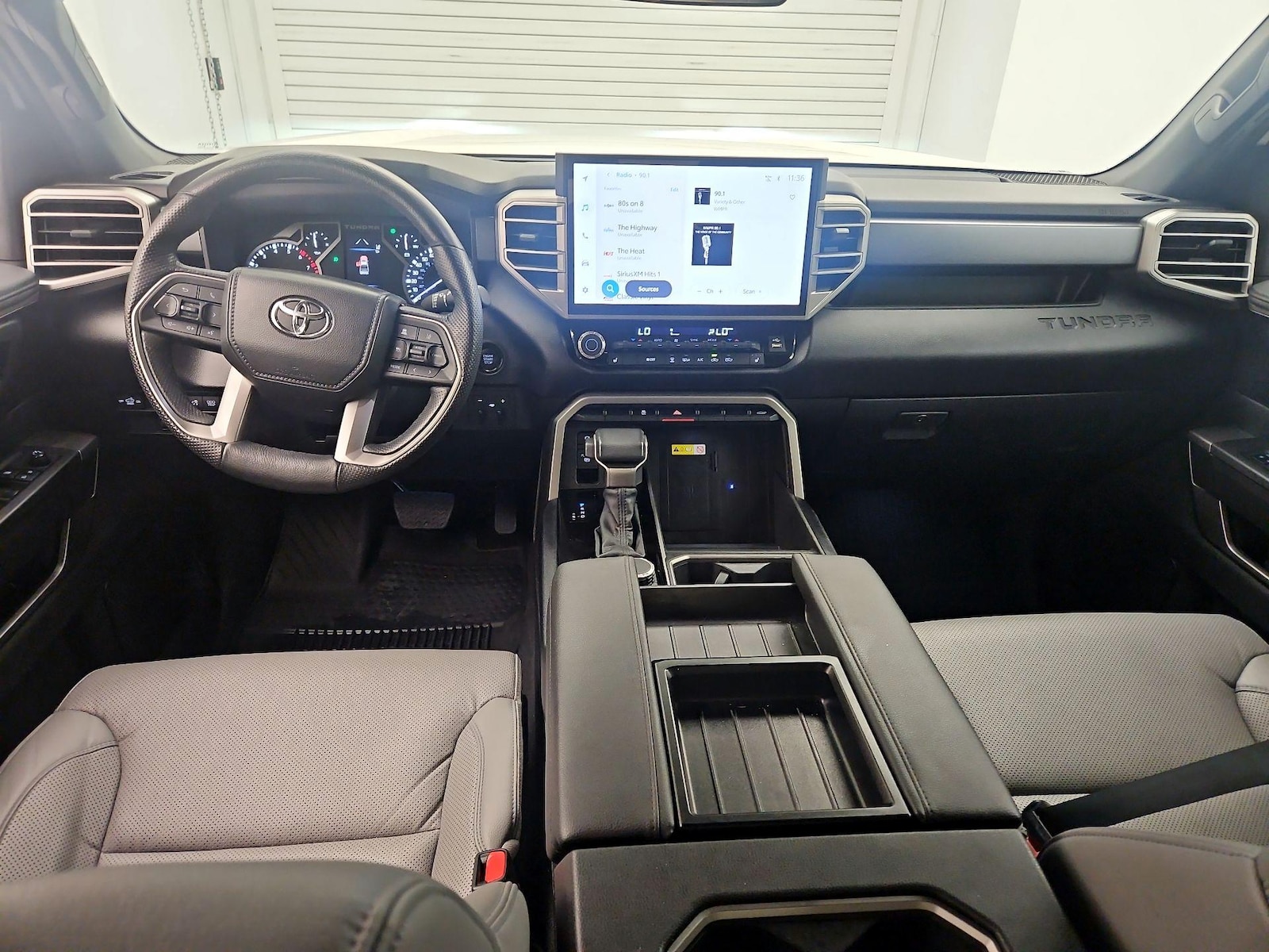 2025 Toyota Tundra SR5 - Photo 10