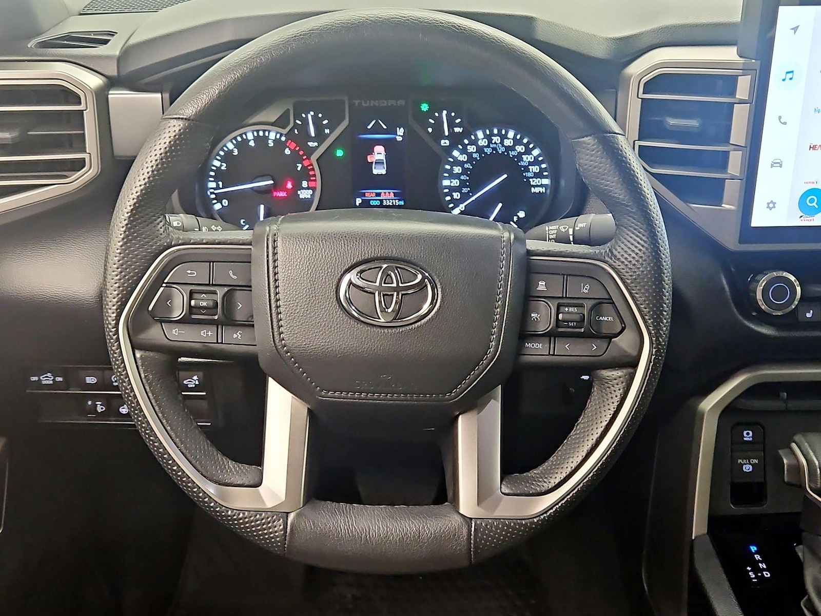 2025 Toyota Tundra SR5 - Photo 11