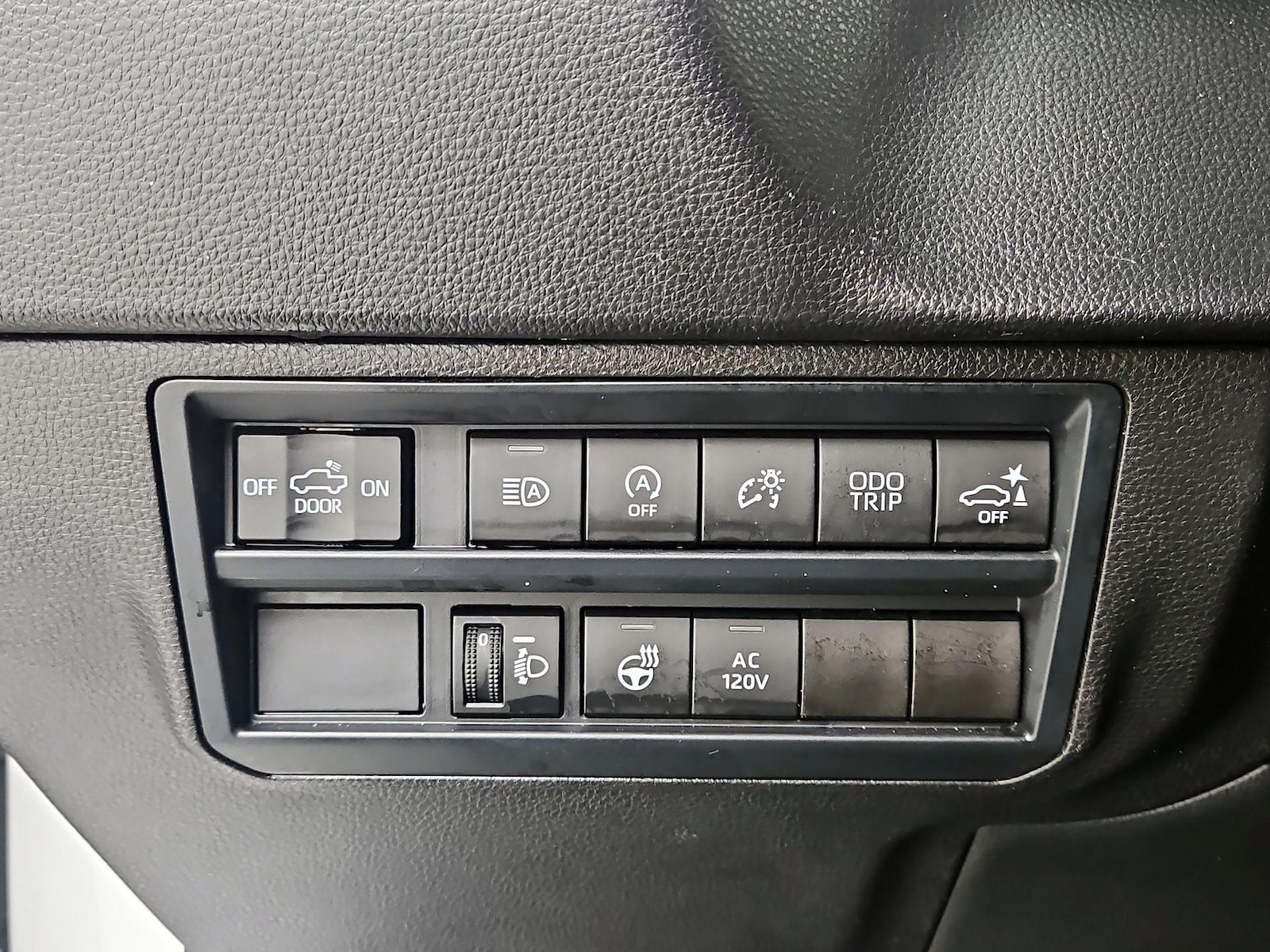 2025 Toyota Tundra SR5 - Photo 14