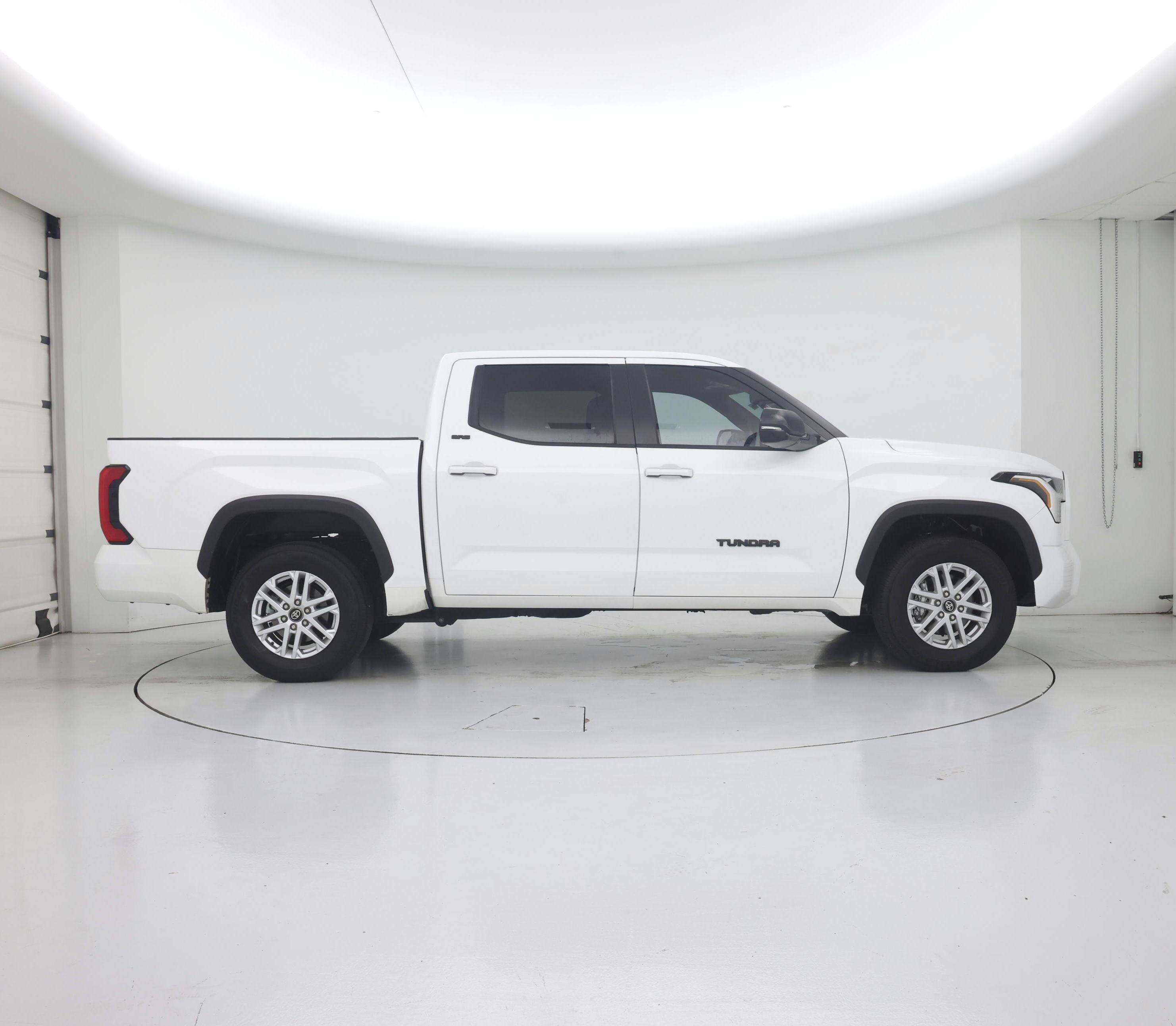 Thumbnail: 2025 Toyota Tundra - 7