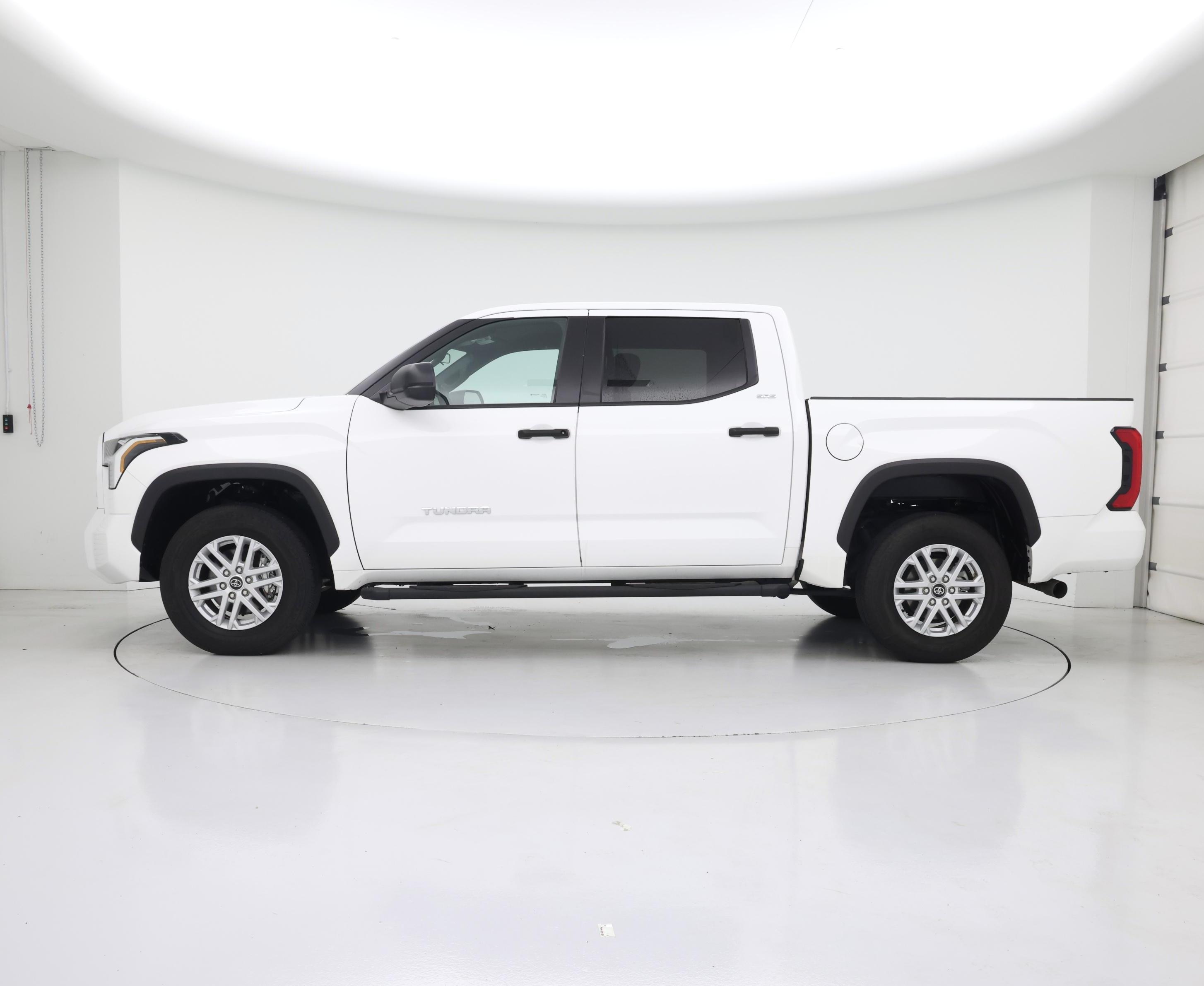 Thumbnail: 2025 Toyota Tundra - 3