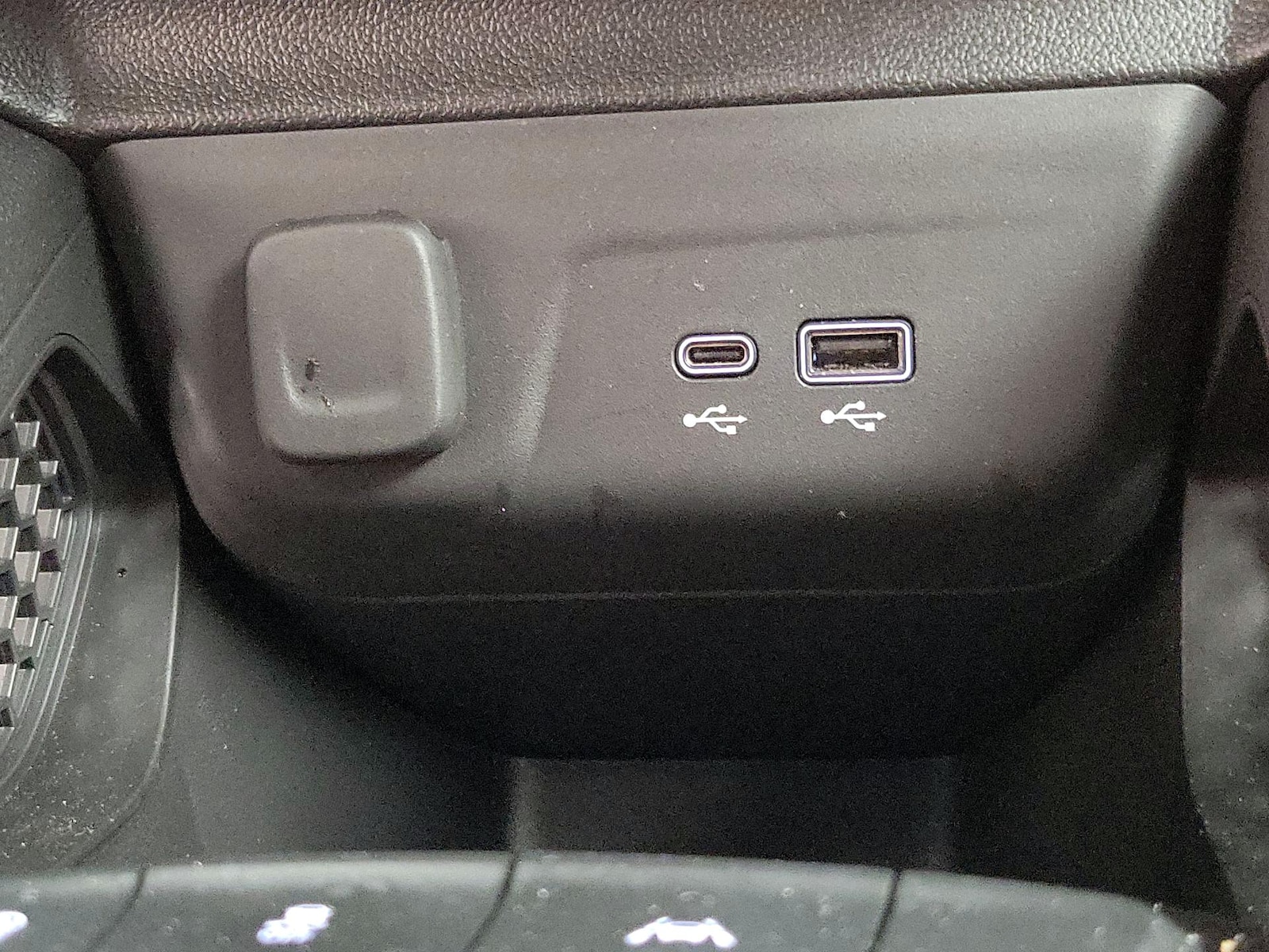 2024 Chevrolet TrailBlazer LS - Photo 19