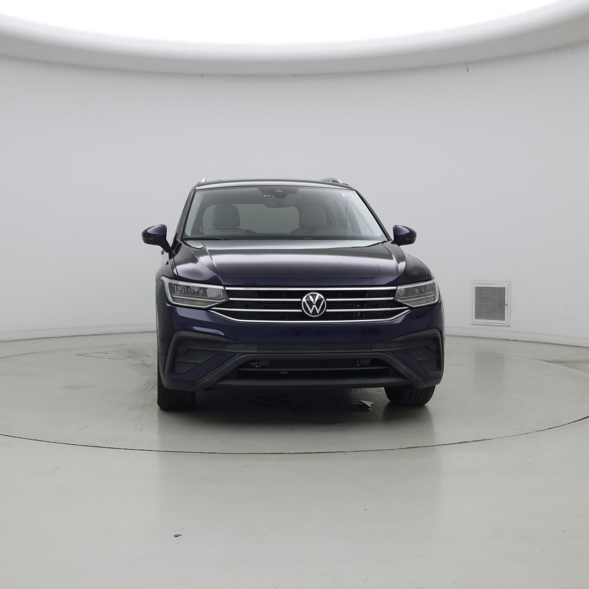 Thumbnail: 2023 Volkswagen Tiguan - 5