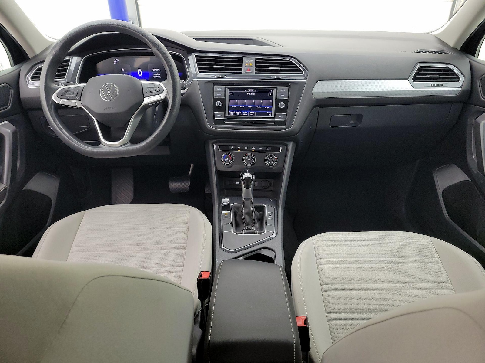 2023 Volkswagen Tiguan S - Photo 10