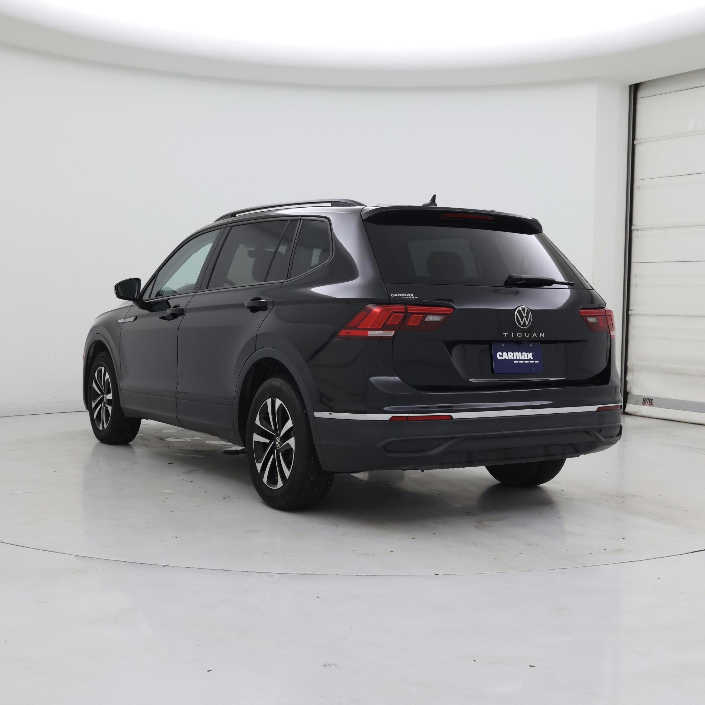 Thumbnail: 2023 Volkswagen Tiguan - 2