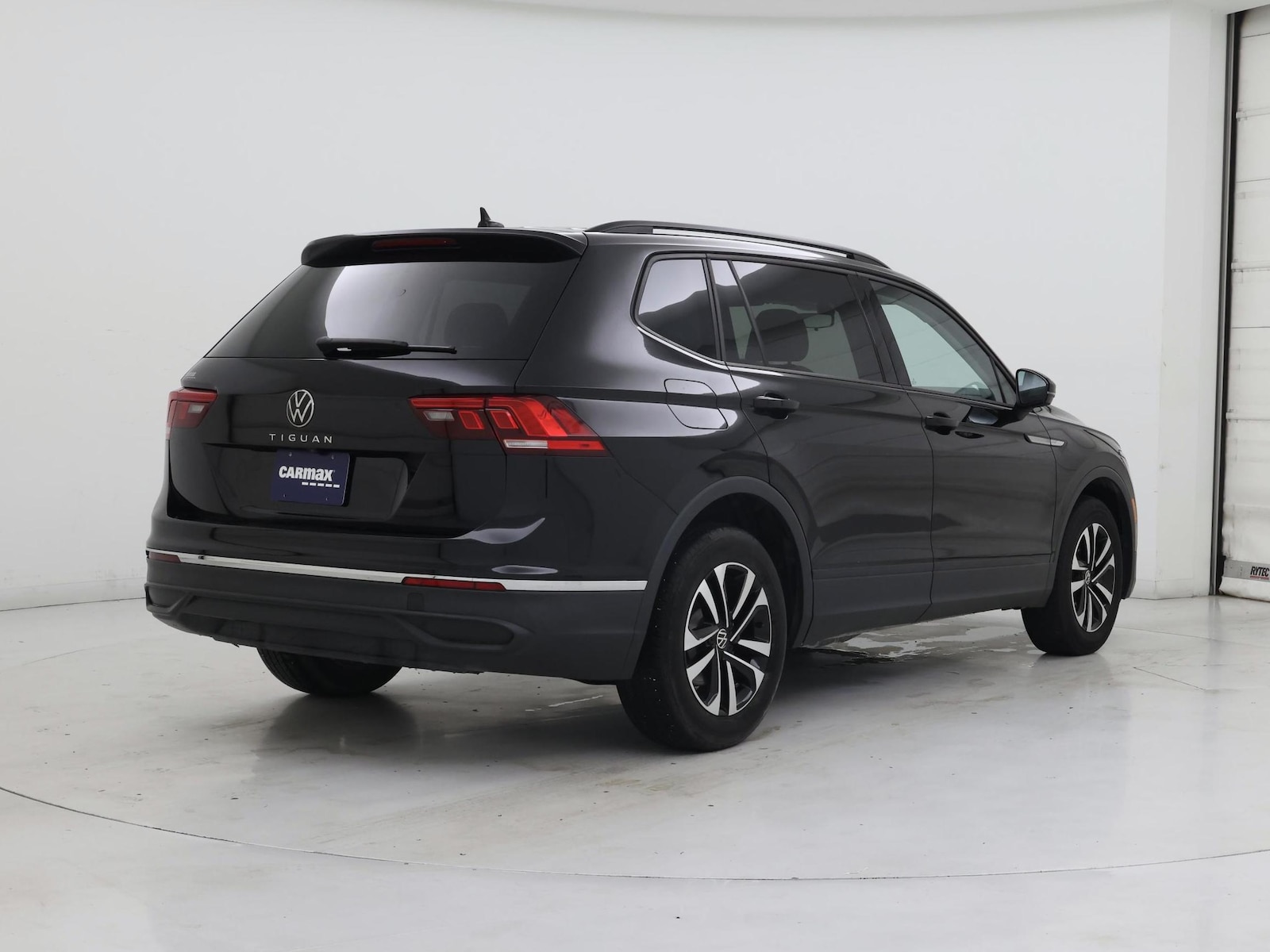 2023 Volkswagen Tiguan S - Photo 9