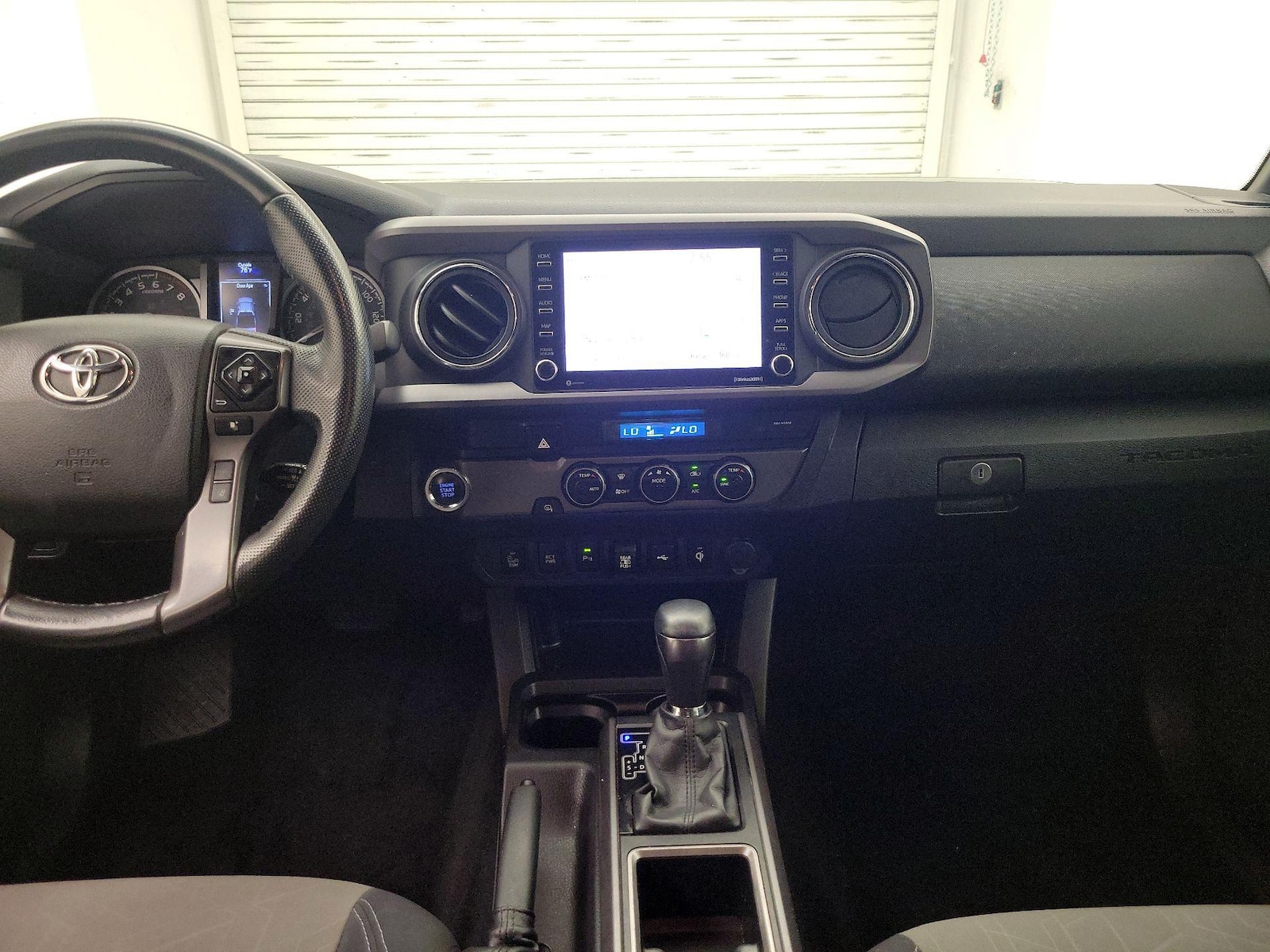 Photo 10