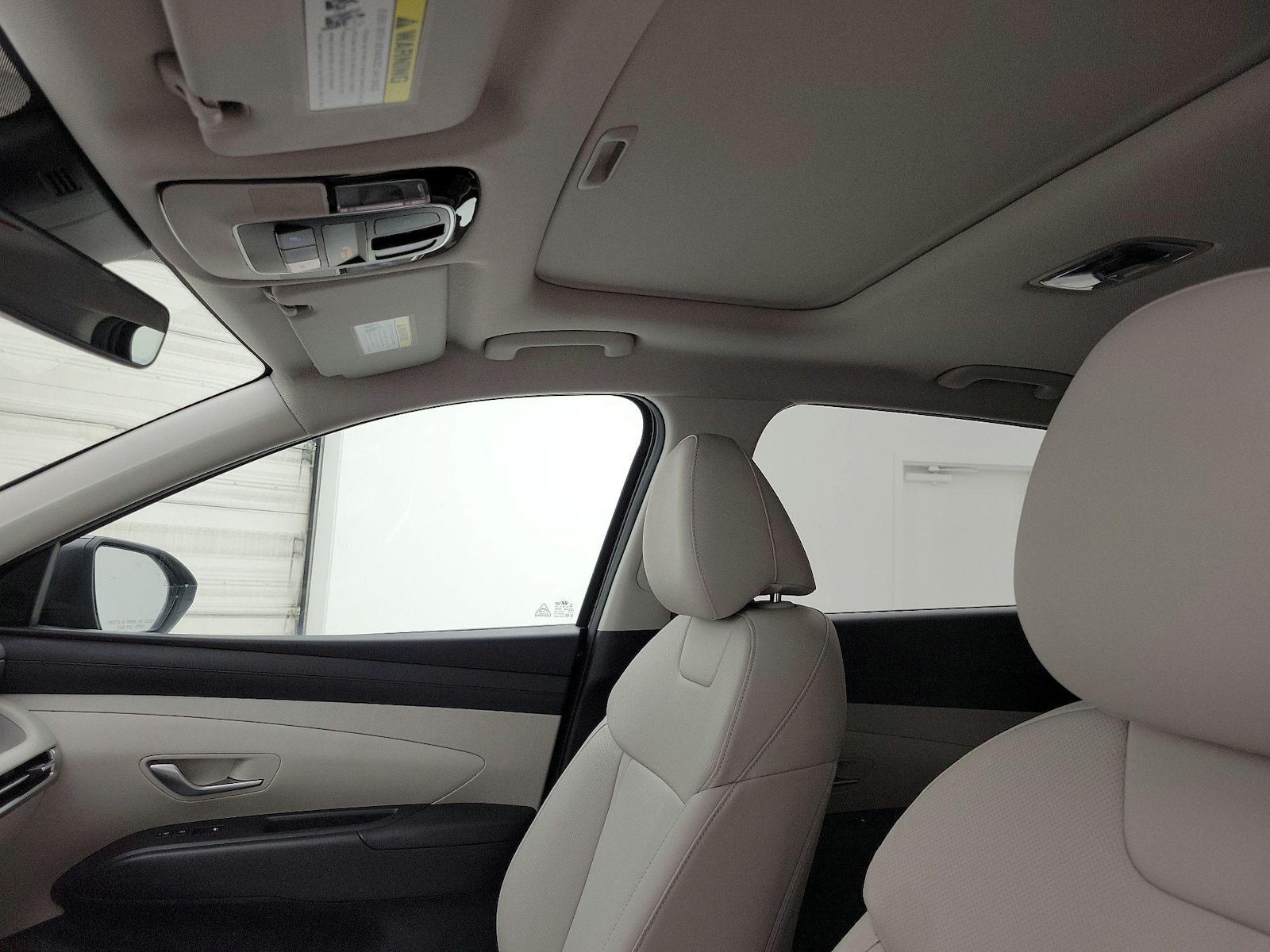 Sunroof(s) & Overhead Airbags