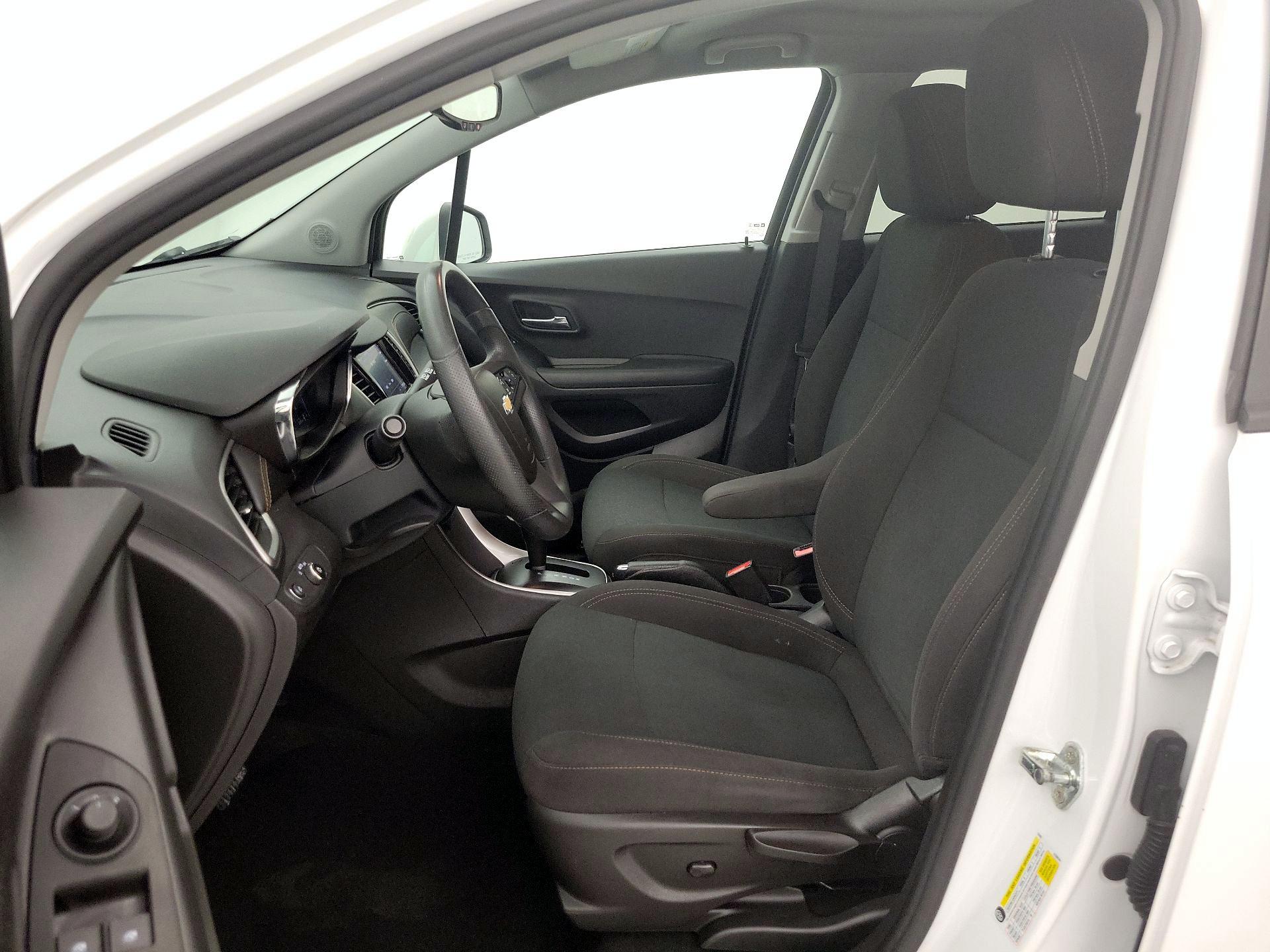 Thumbnail: 2021 Chevrolet Trax - 11
