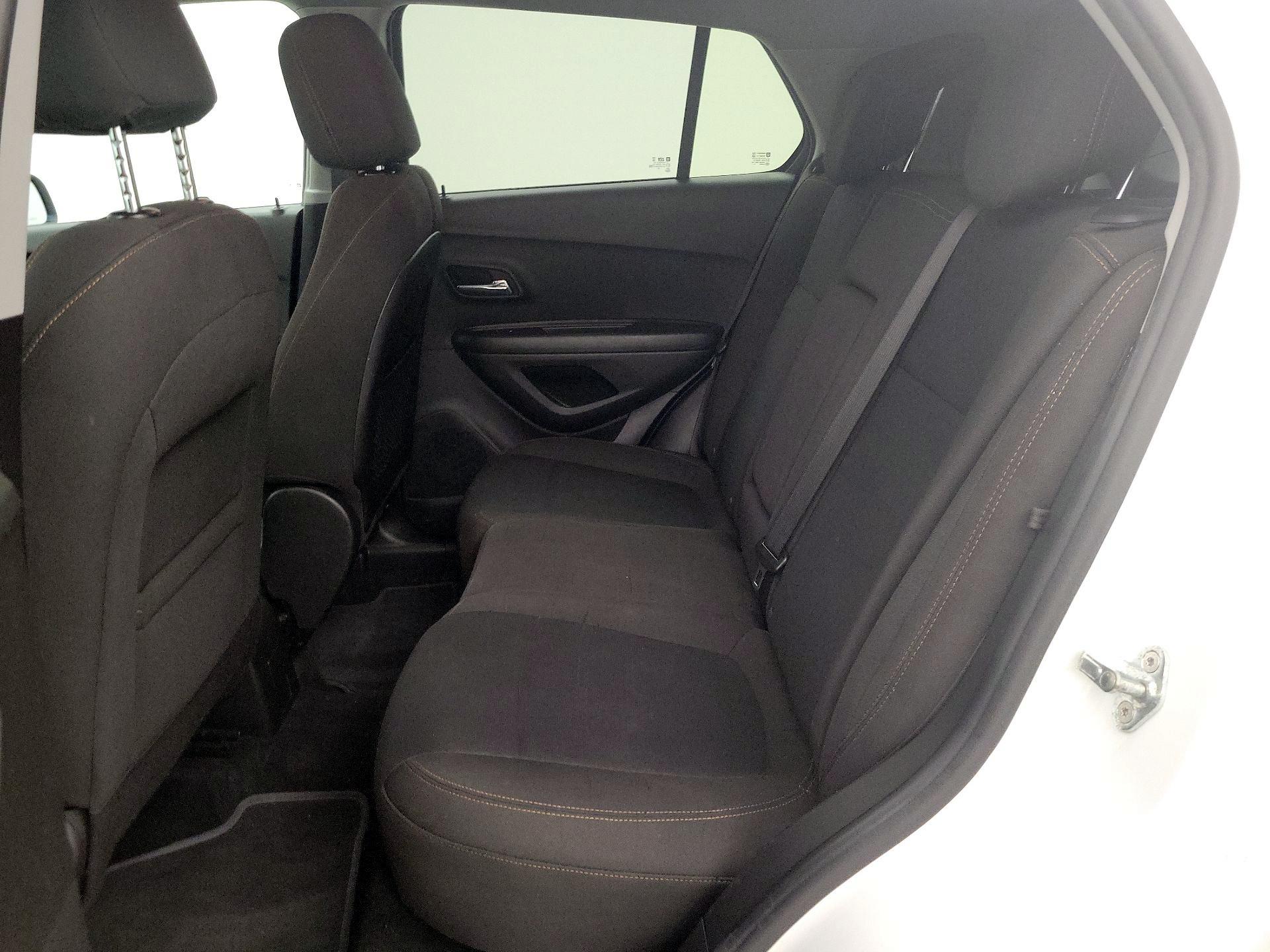 Thumbnail: 2021 Chevrolet Trax - 18