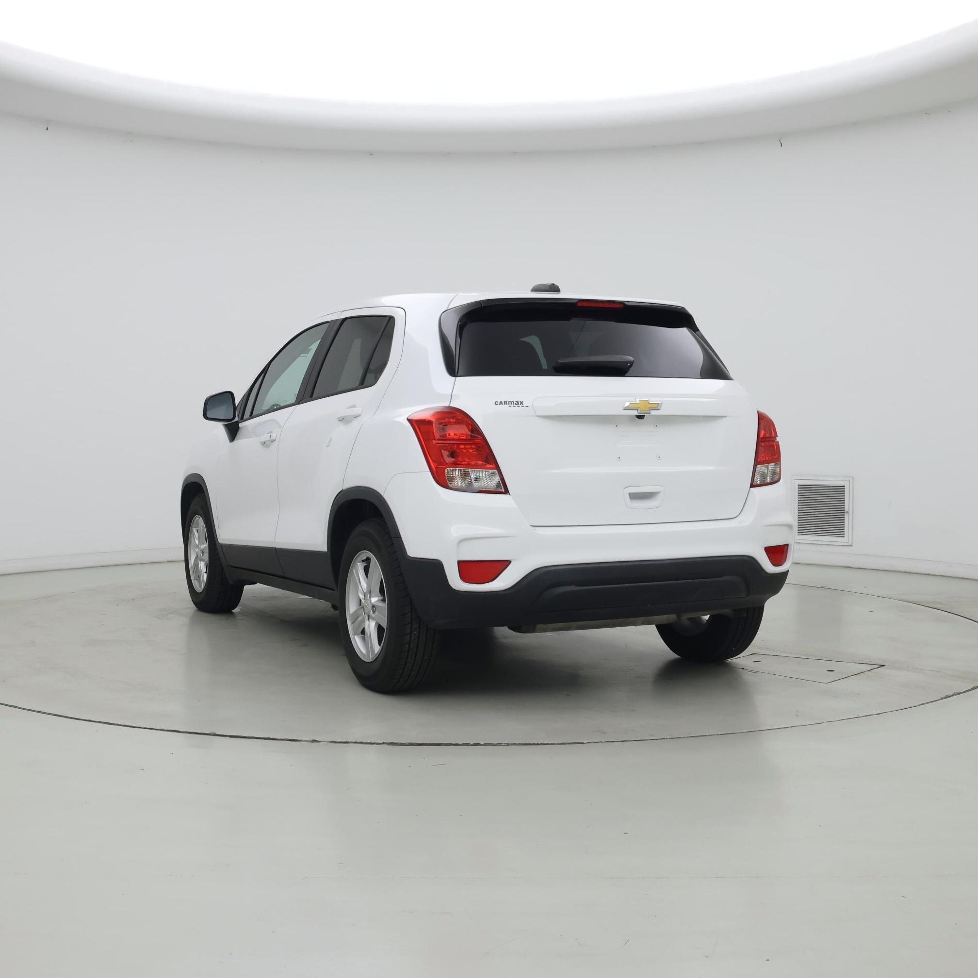 Thumbnail: 2021 Chevrolet Trax - 2