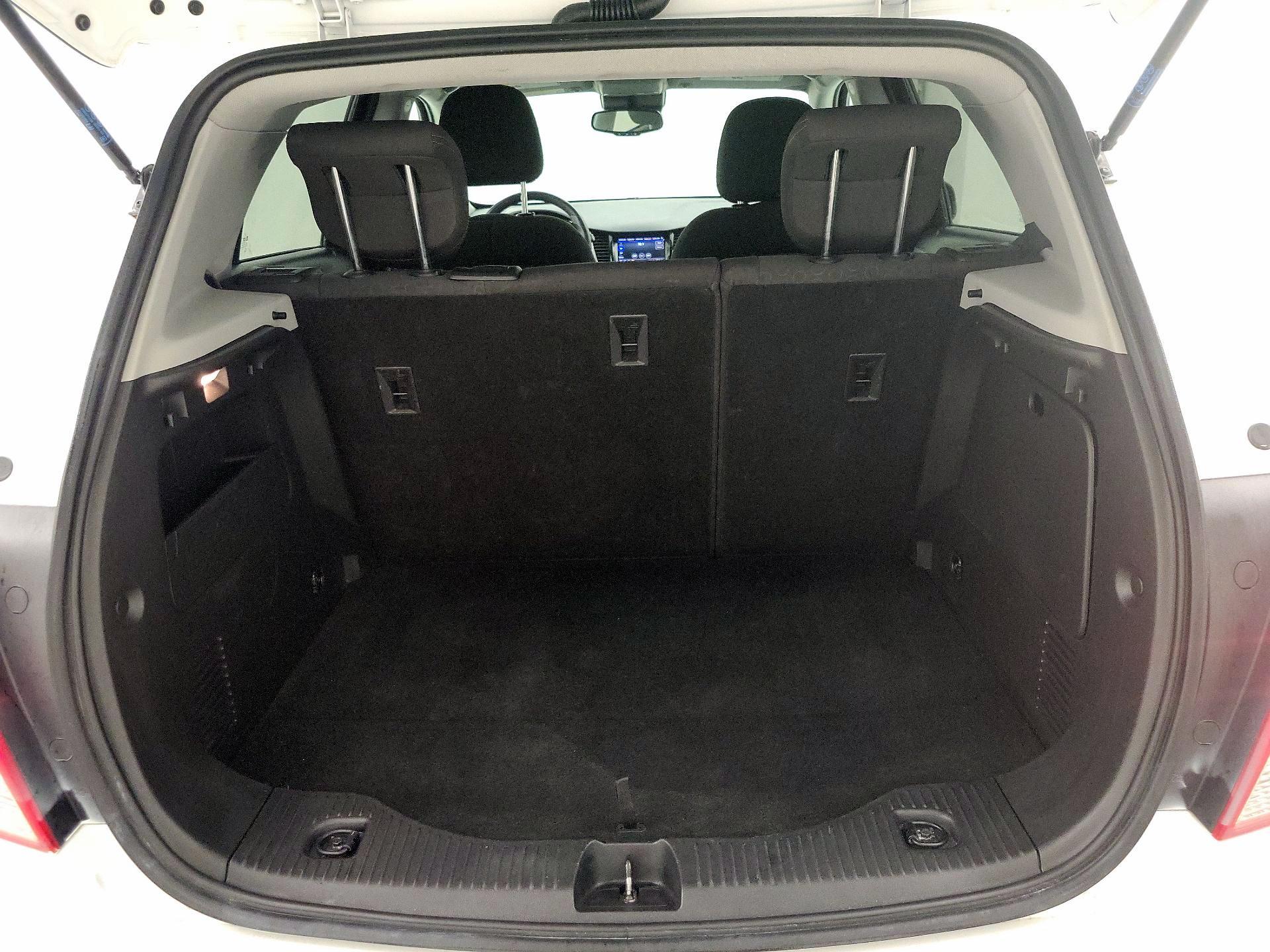 Thumbnail: 2021 Chevrolet Trax - 19
