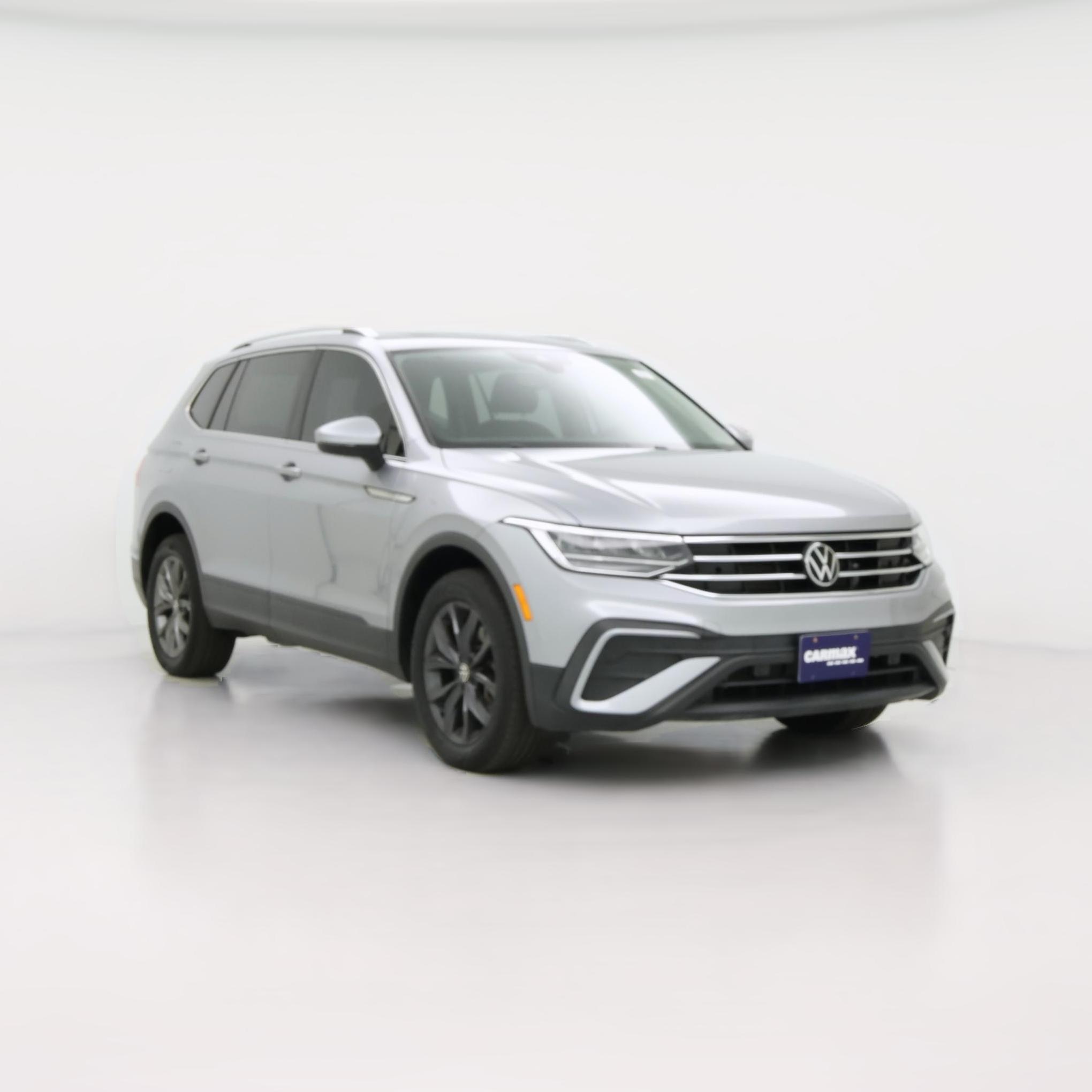 Thumbnail: 2022 Volkswagen Tiguan - 1