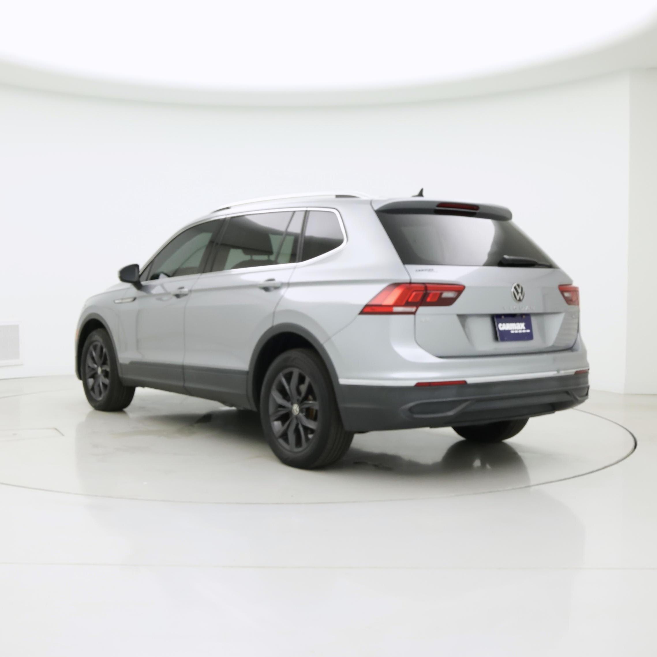 Thumbnail: 2022 Volkswagen Tiguan - 2