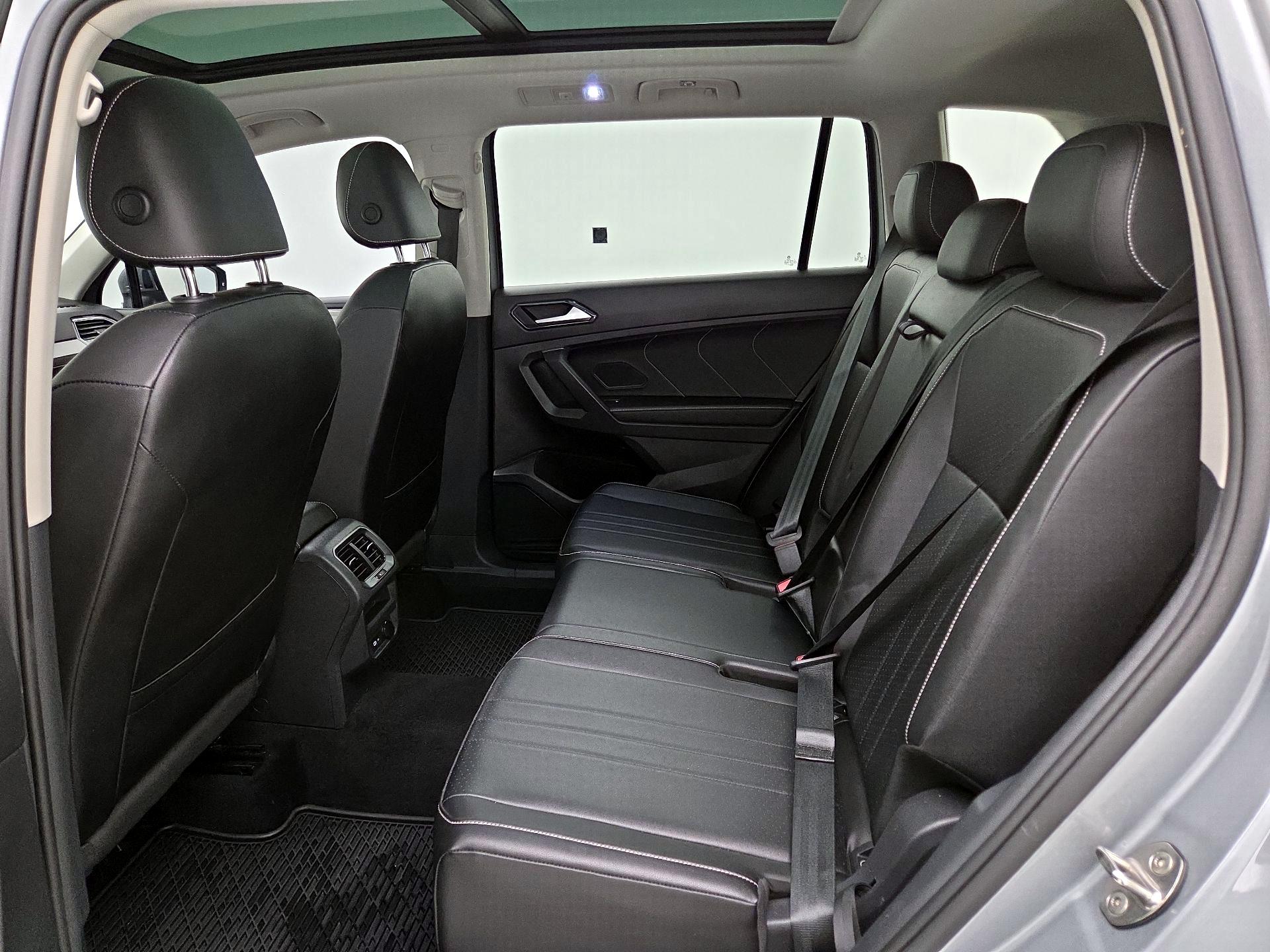 Thumbnail: 2022 Volkswagen Tiguan - 20