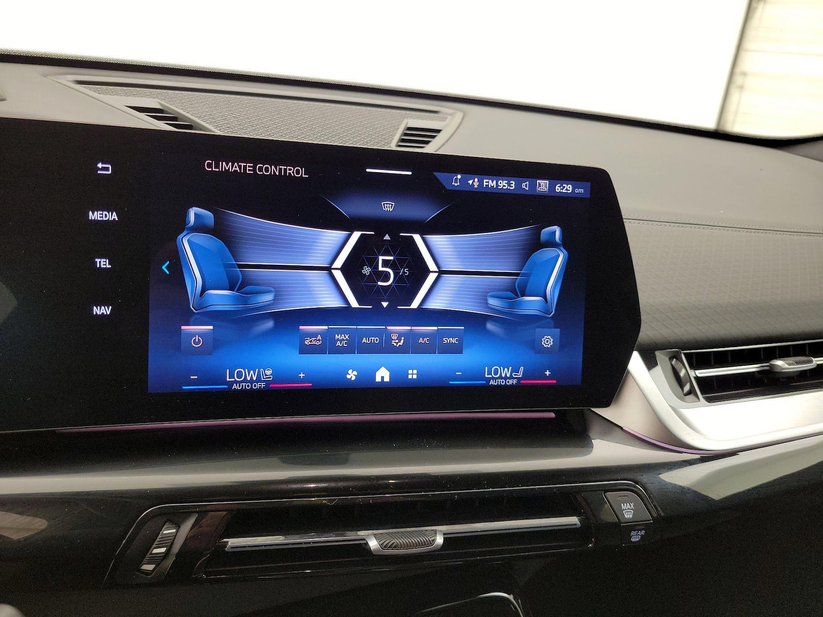 2025 BMW X2 28i - Photo 15