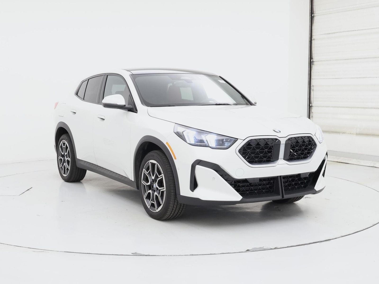 2025 BMW X2 28i - Photo 2