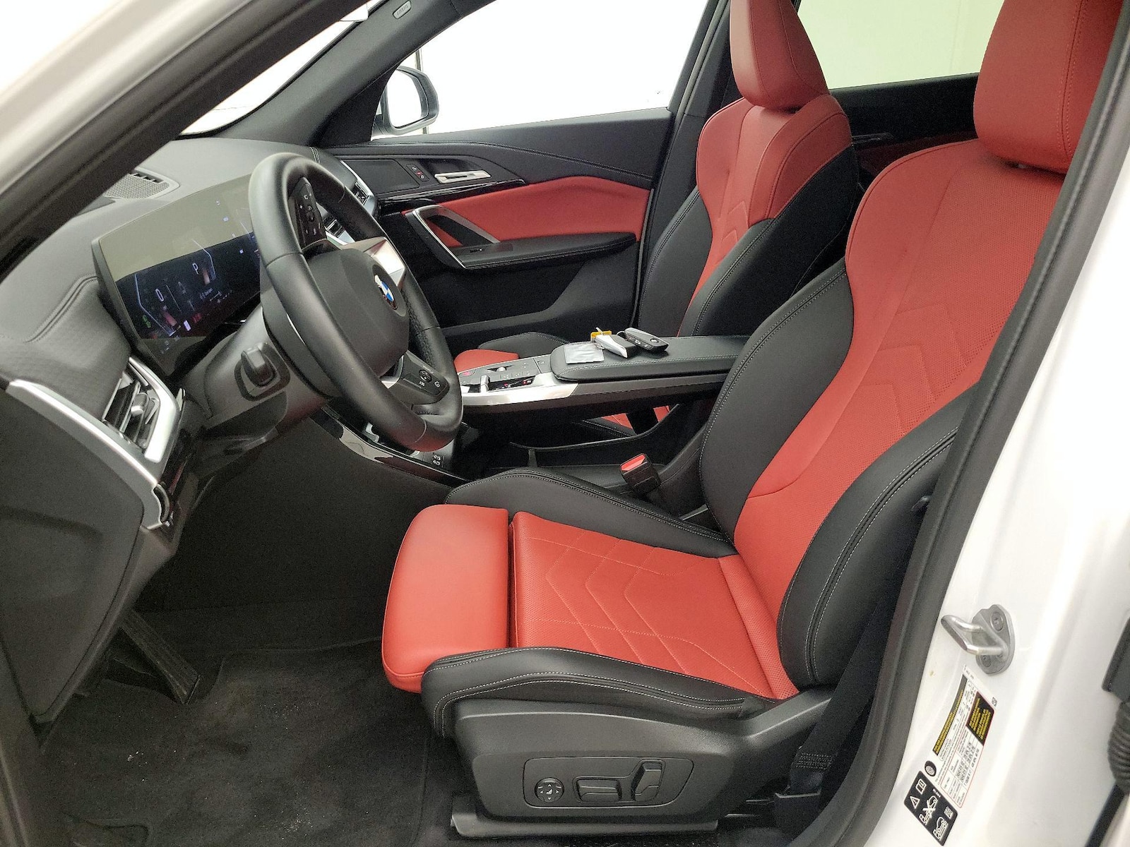 2025 BMW X2 28i - Photo 12