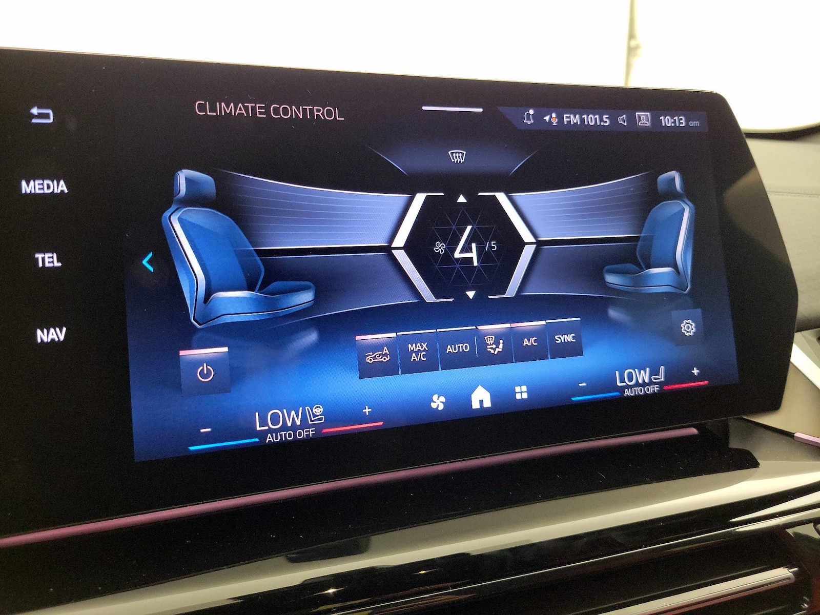 2025 BMW X2 28i - Photo 17