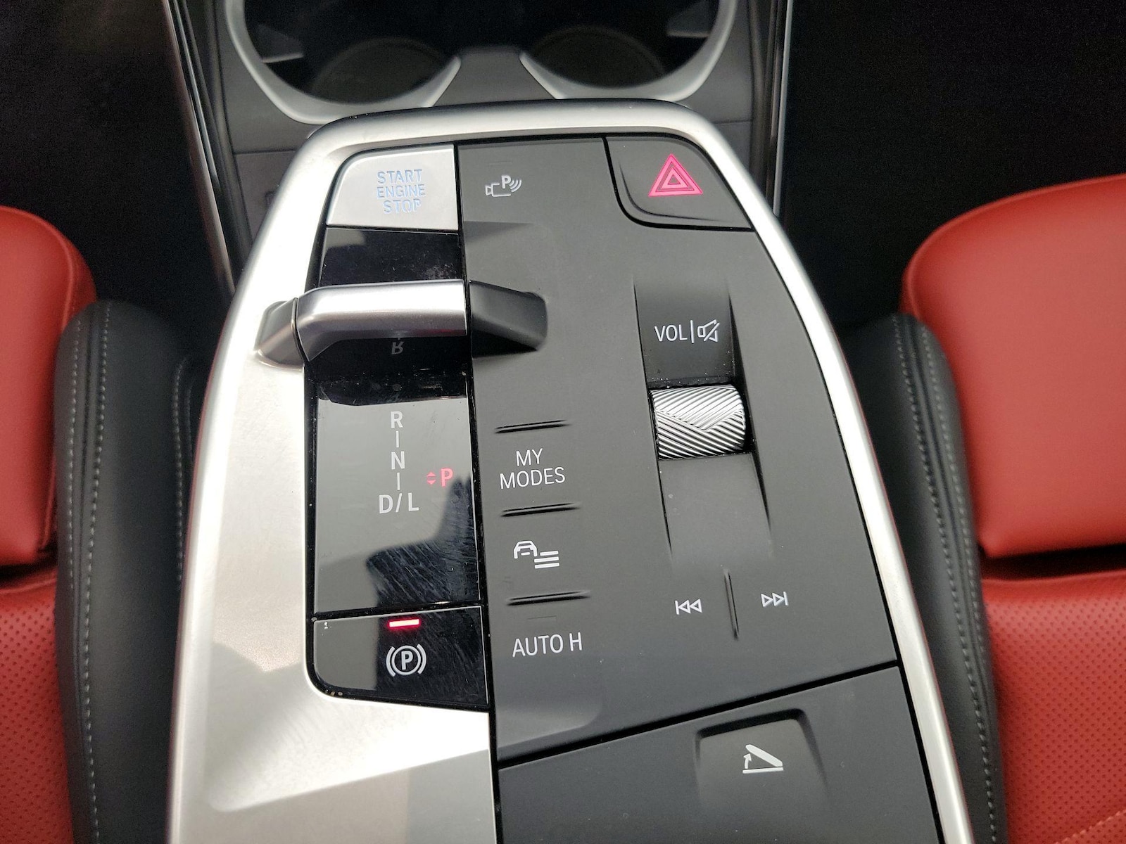2025 BMW X2 28i - Photo 18