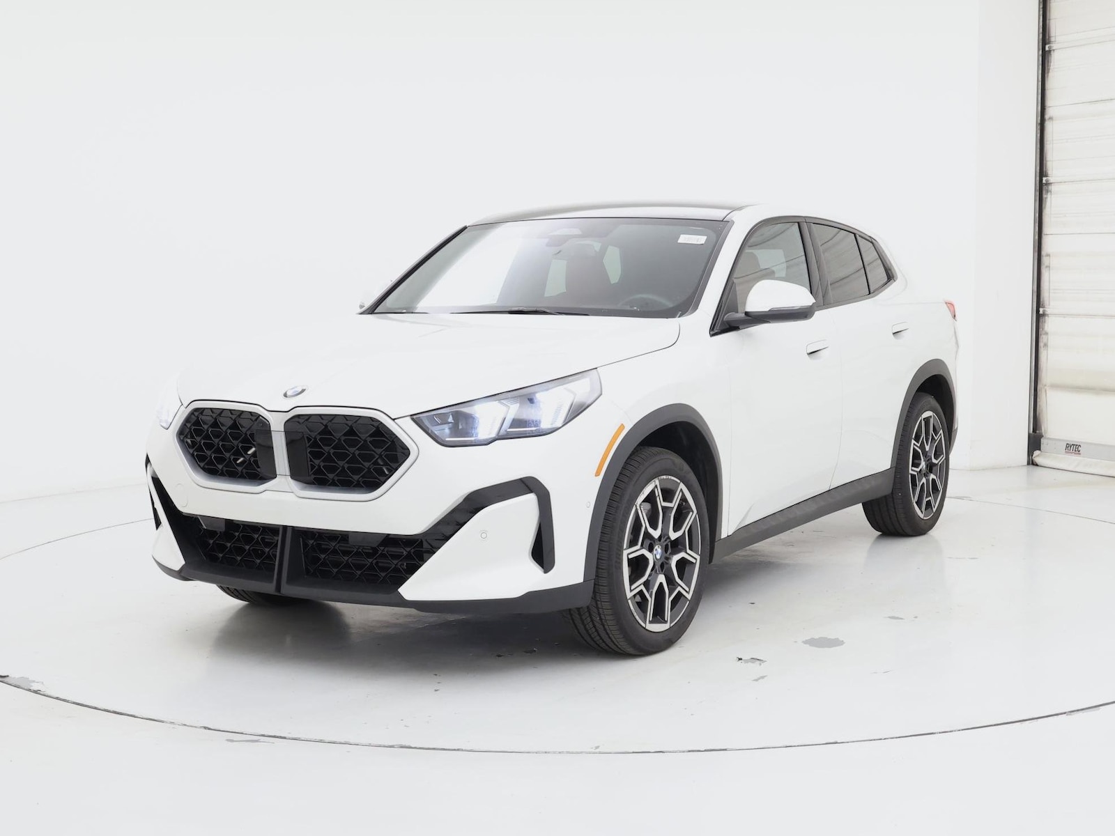 2025 BMW X2 28i - Photo 5