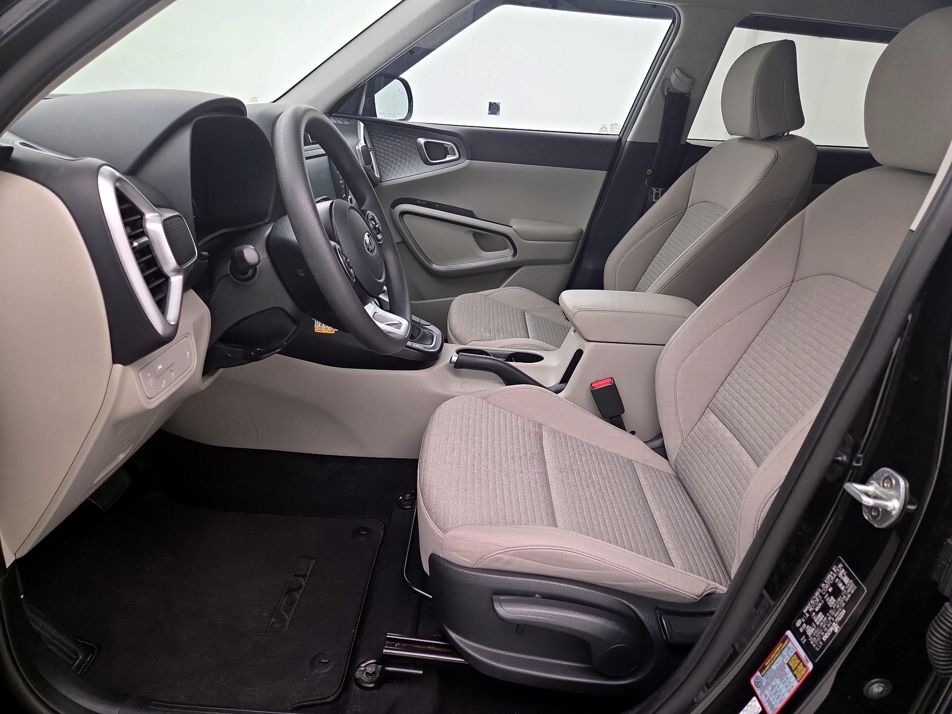 Thumbnail: 2020 Kia Soul - 11
