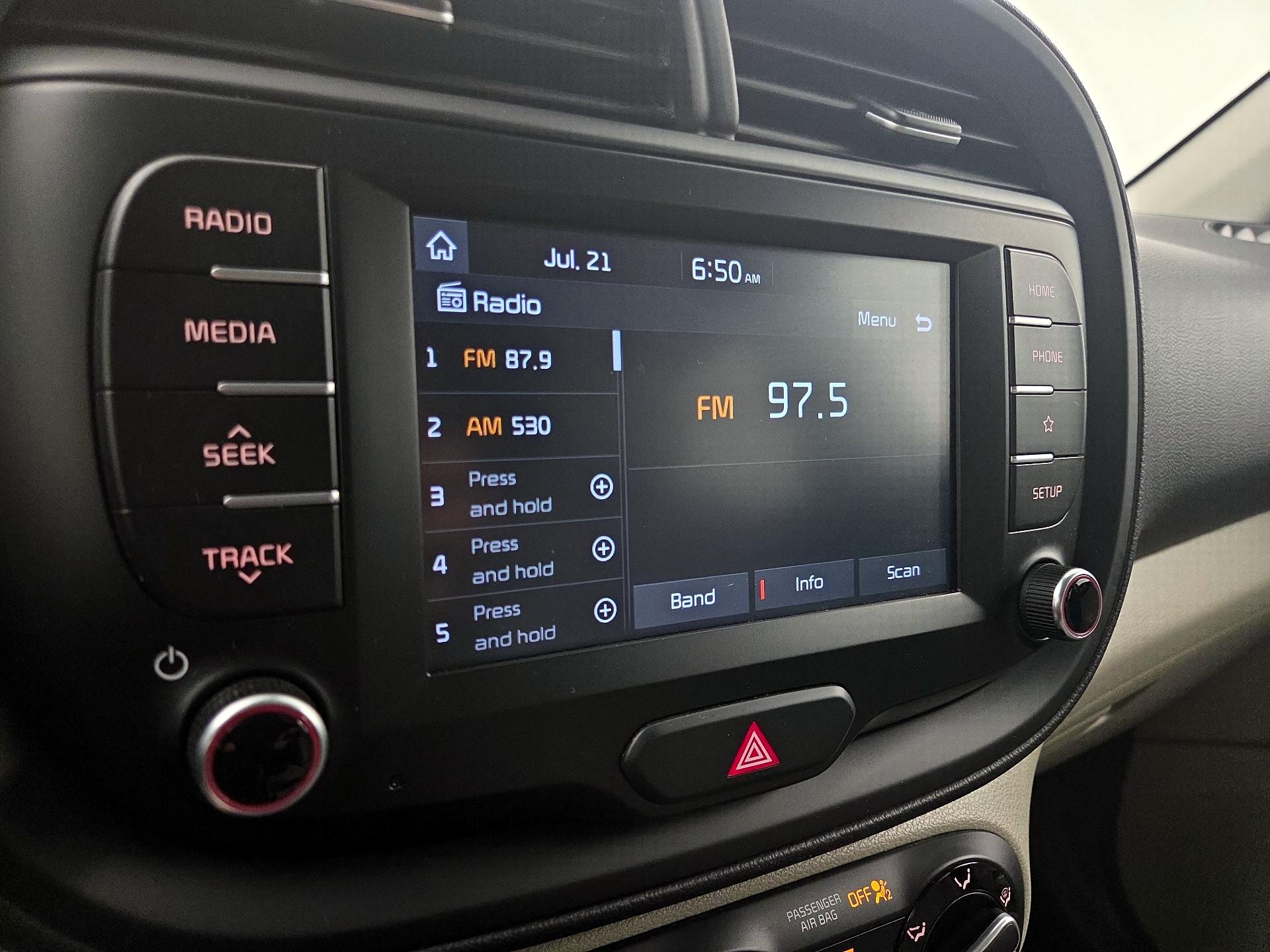 Thumbnail: 2020 Kia Soul - 15