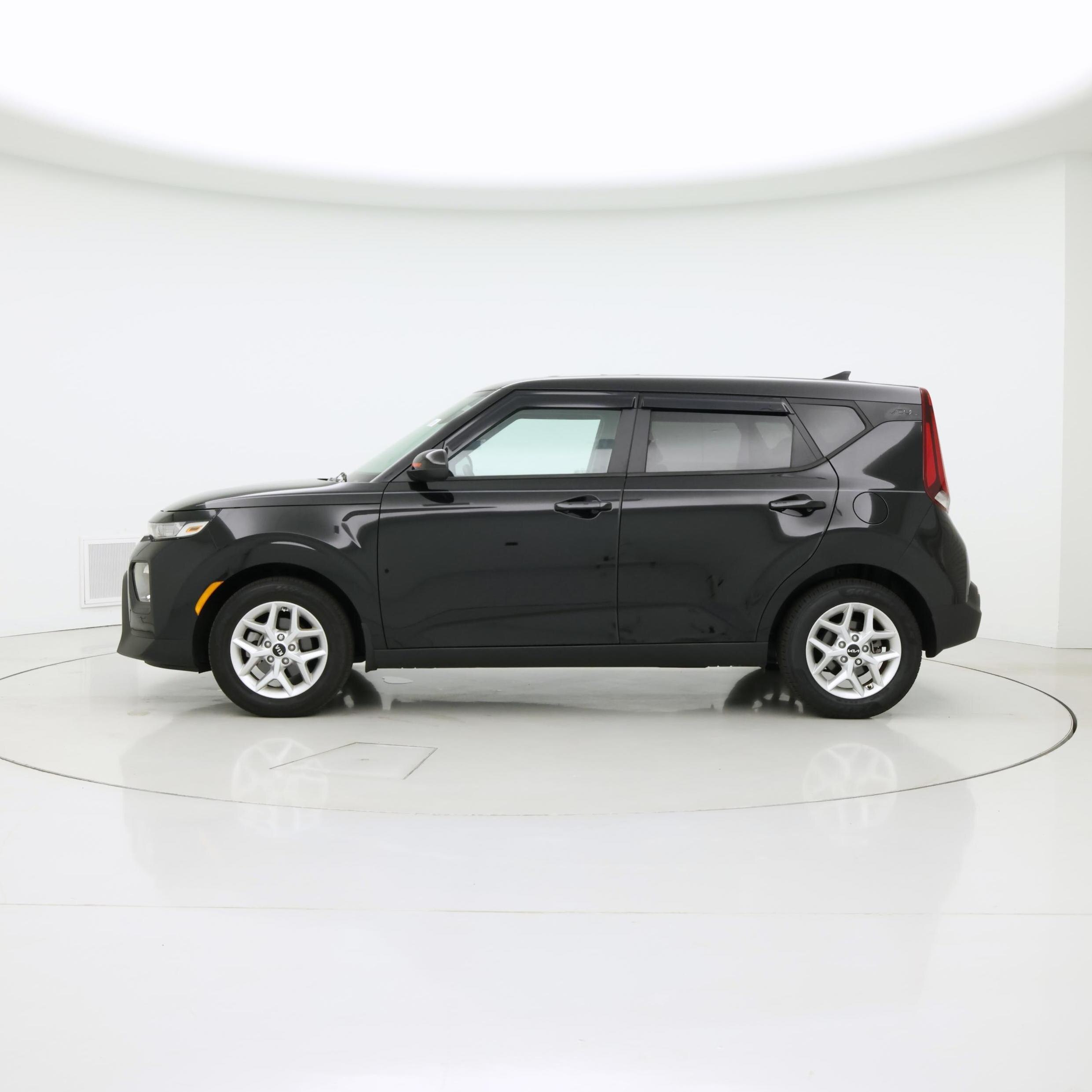 Thumbnail: 2020 Kia Soul - 3