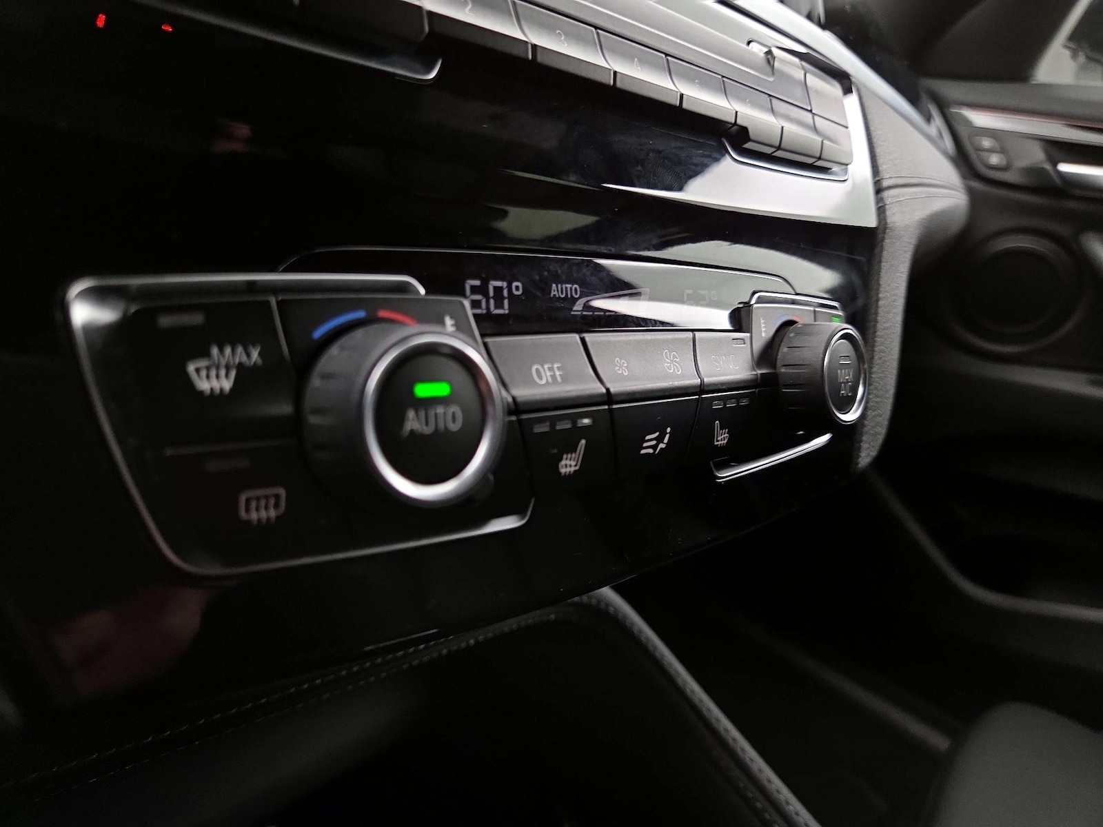2021 BMW X2 28i - Photo 18