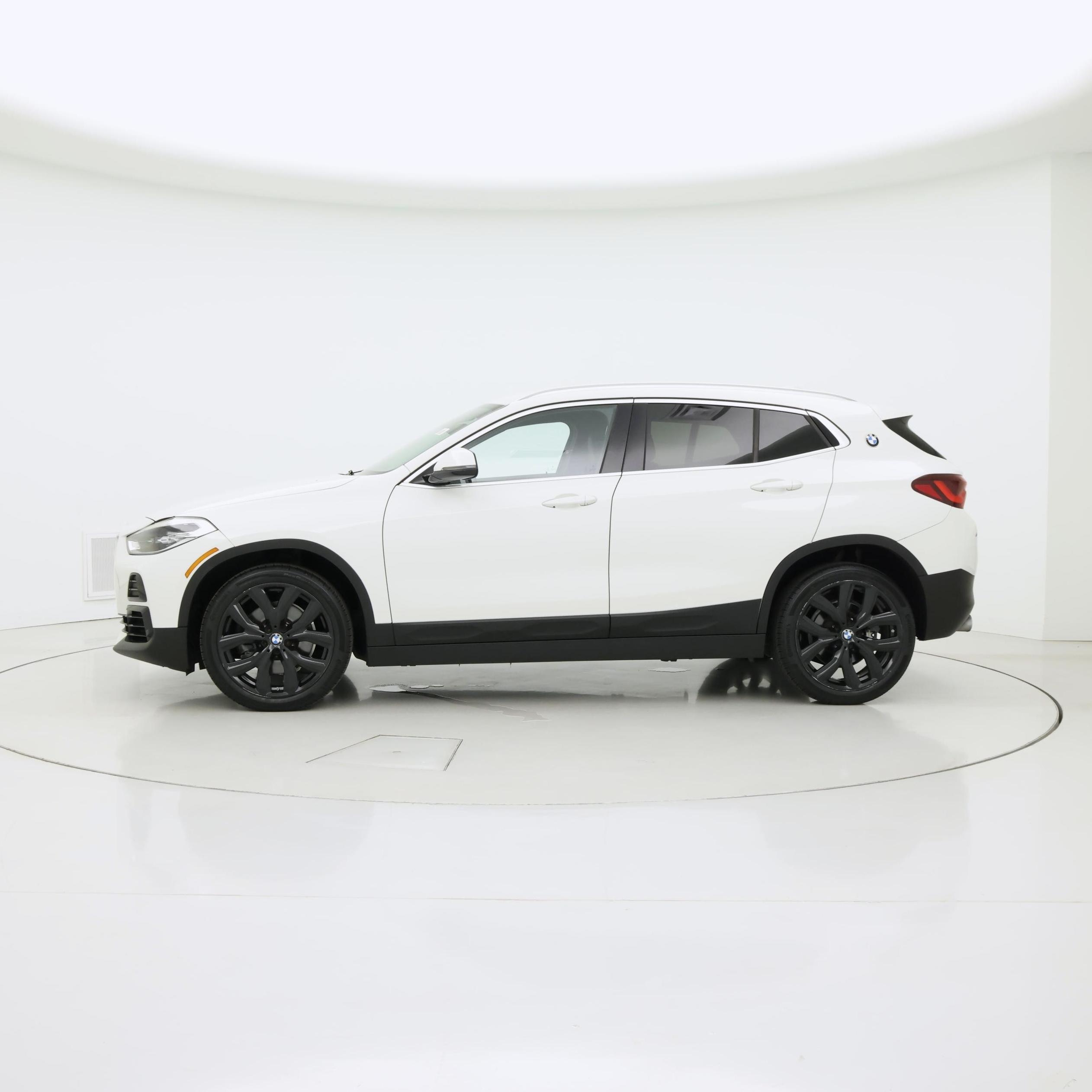 Thumbnail: 2021 BMW X2 - 3