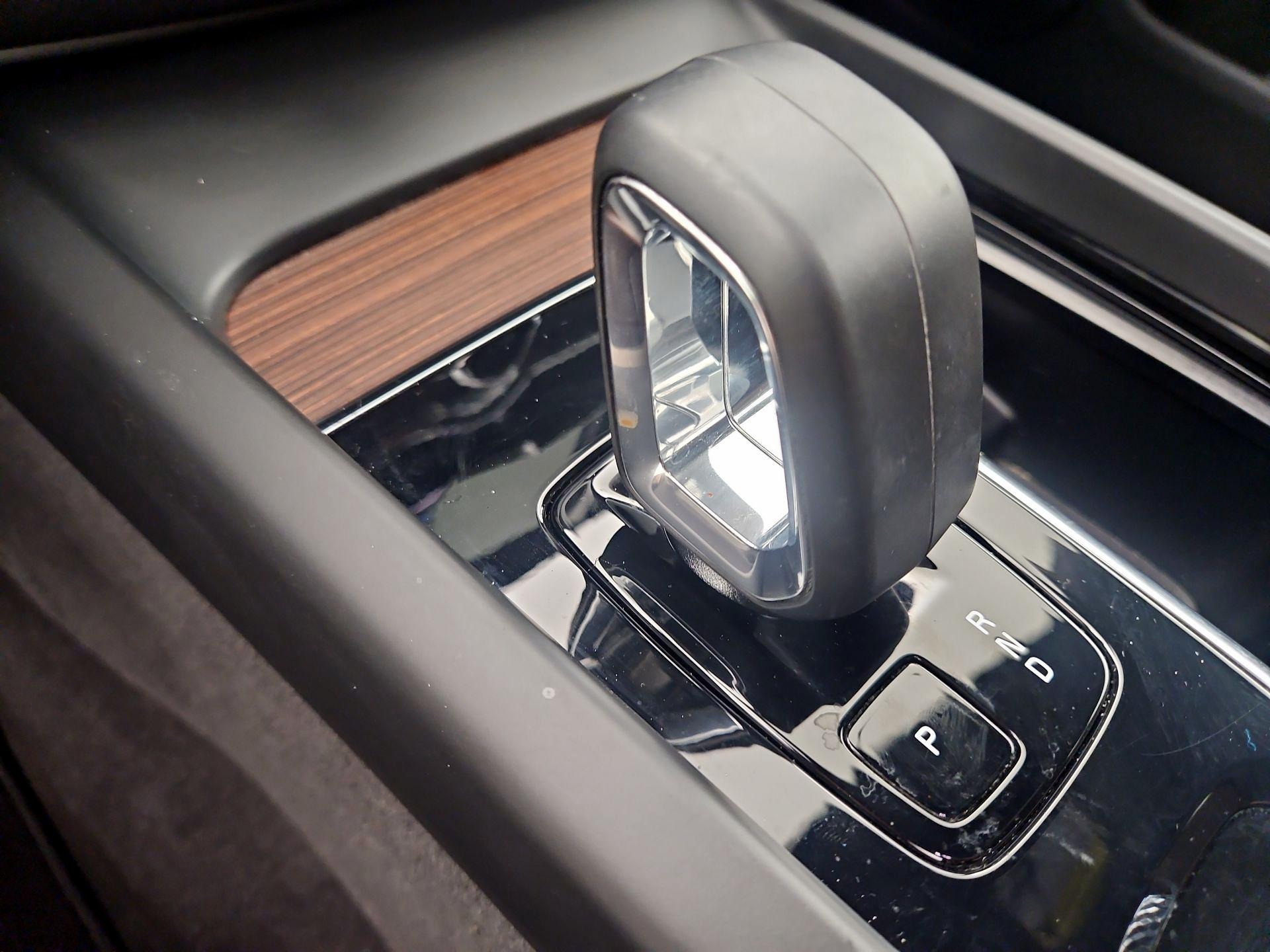 Thumbnail: 2023 Volvo XC60 - 18