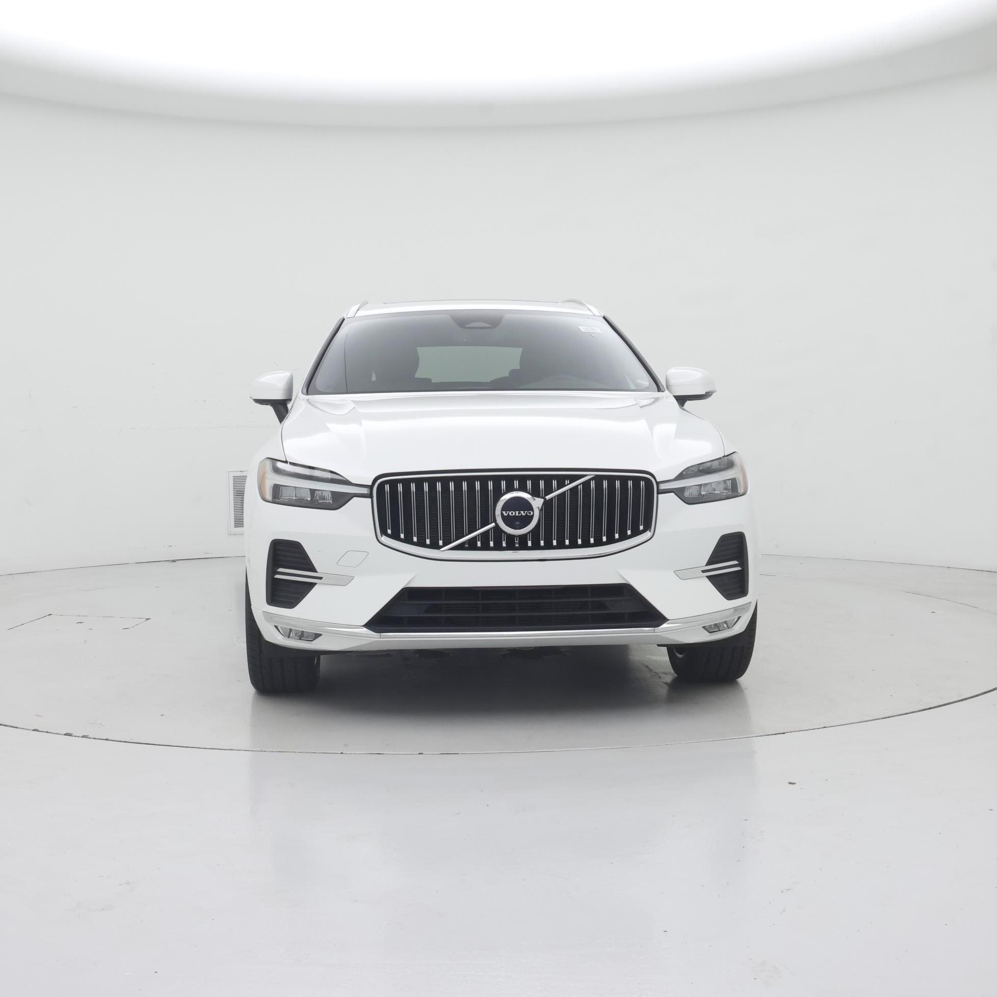 Thumbnail: 2023 Volvo XC60 - 5