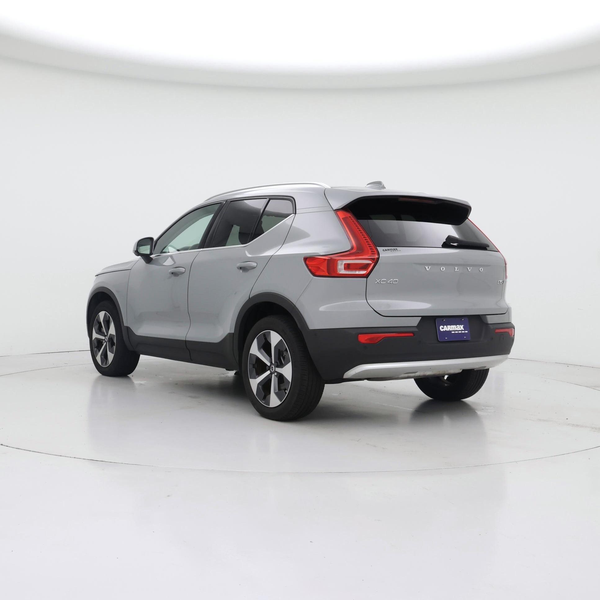 Thumbnail: 2024 Volvo XC40 - 2