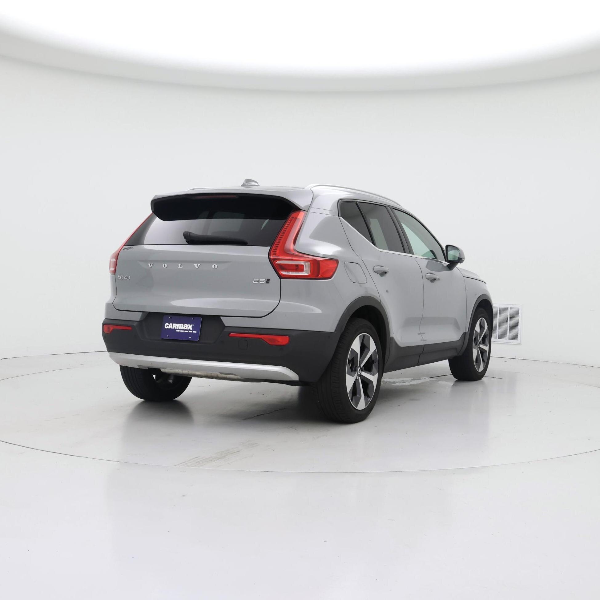 Thumbnail: 2024 Volvo XC40 - 8