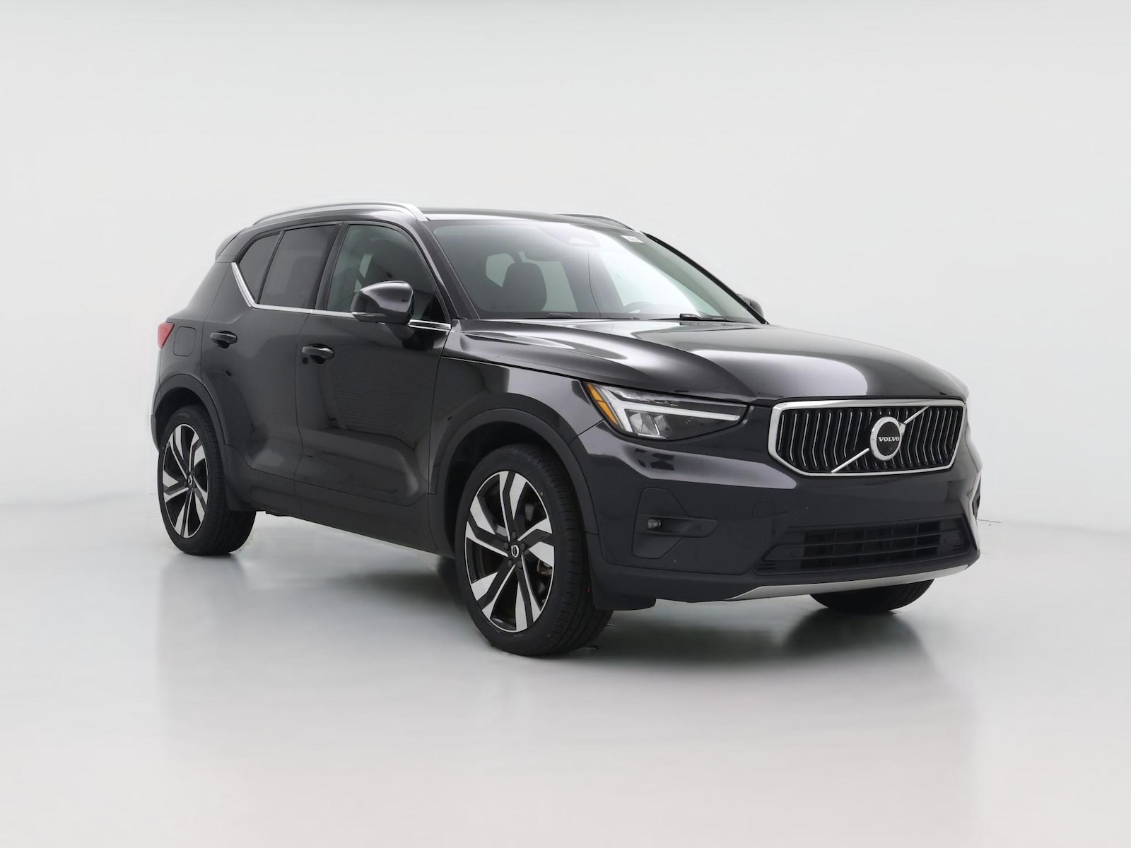 2023 Volvo XC40