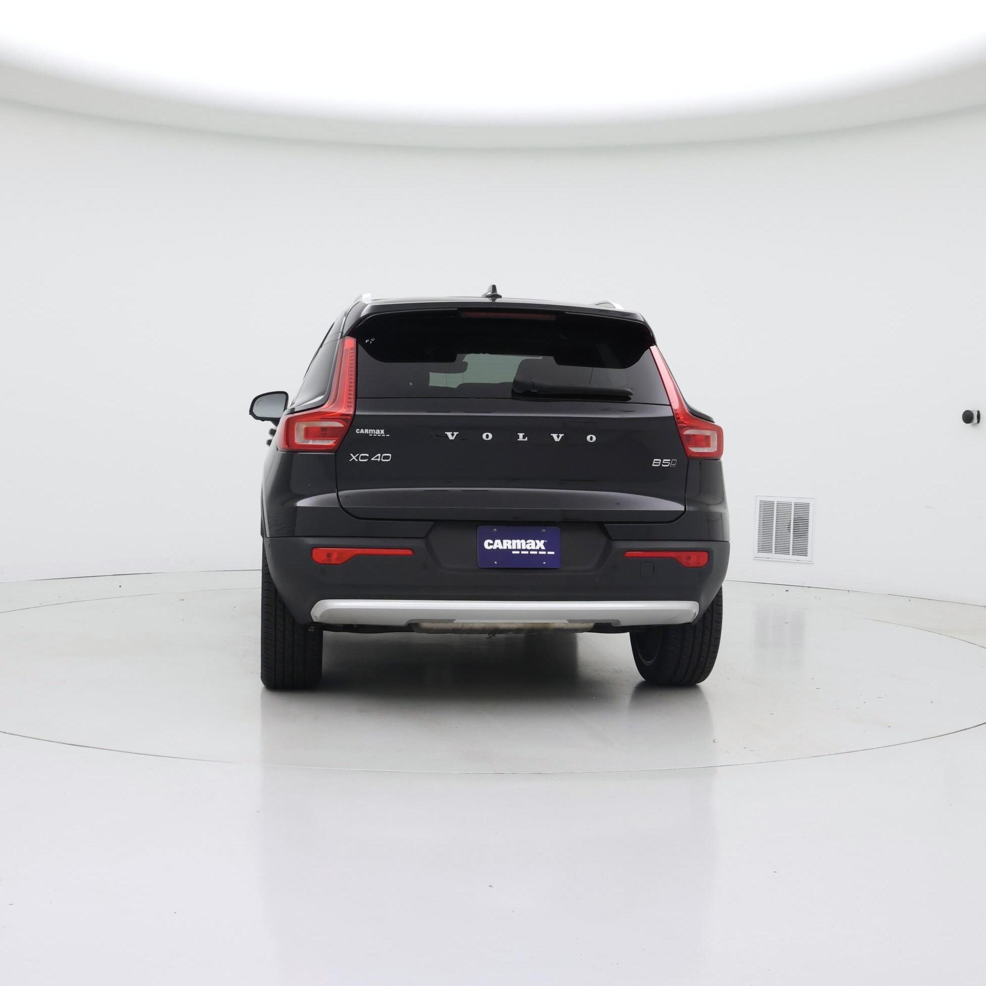Thumbnail: 2023 Volvo XC40 - 6
