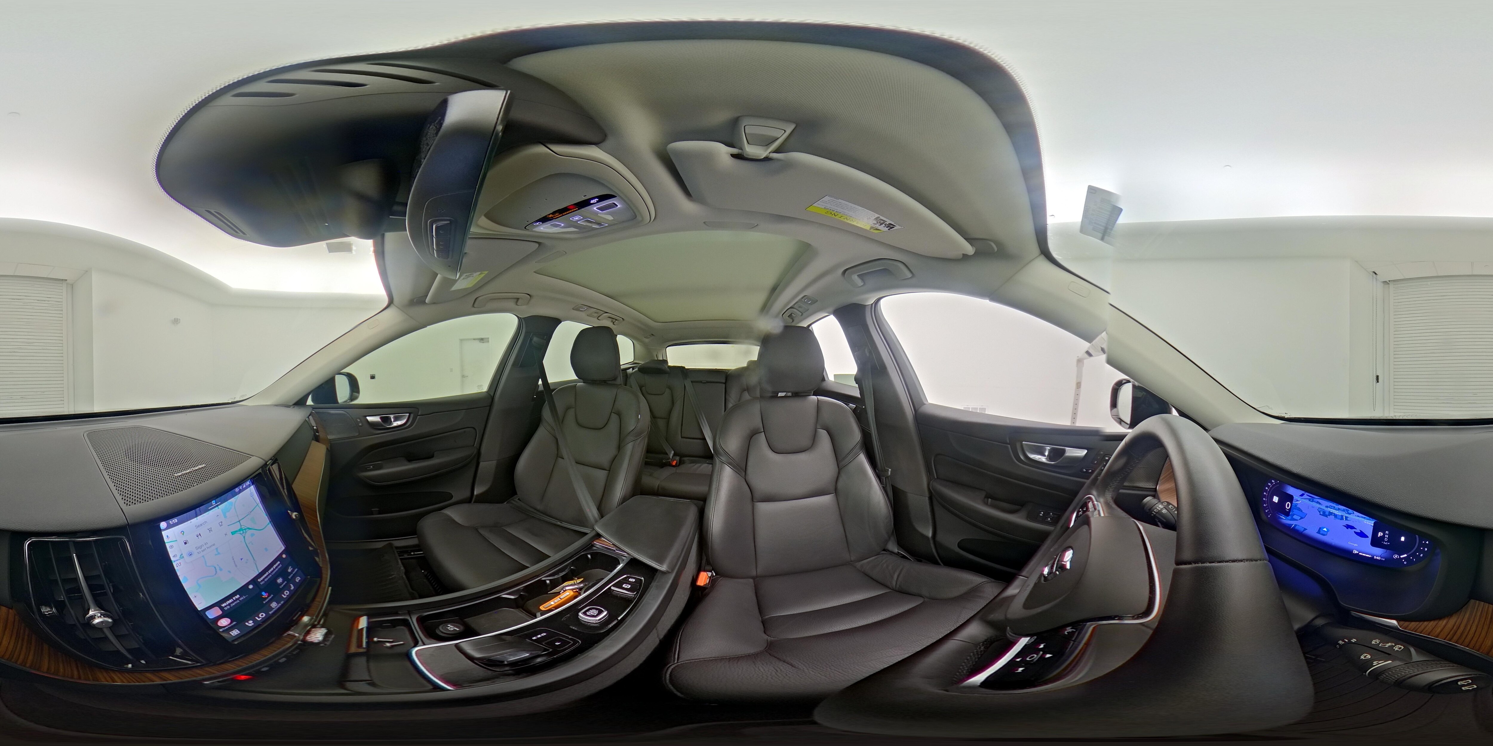 2024 Volvo XC60 Plus - Photo 28
