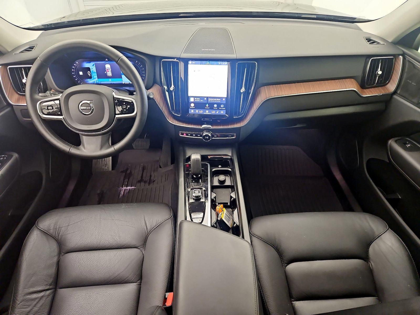 2024 Volvo XC60 Plus - Photo 10