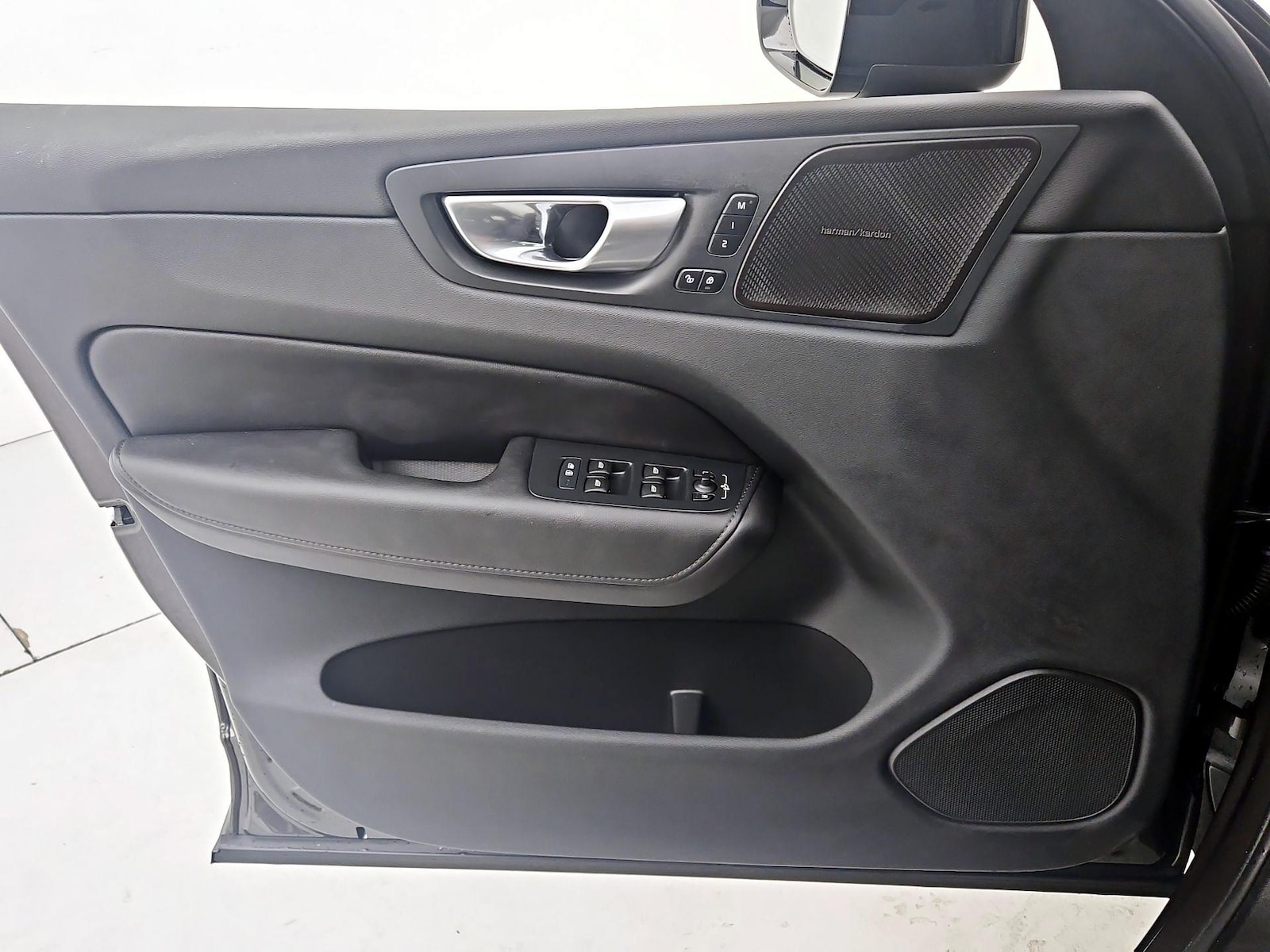 2024 Volvo XC60 Plus - Photo 13
